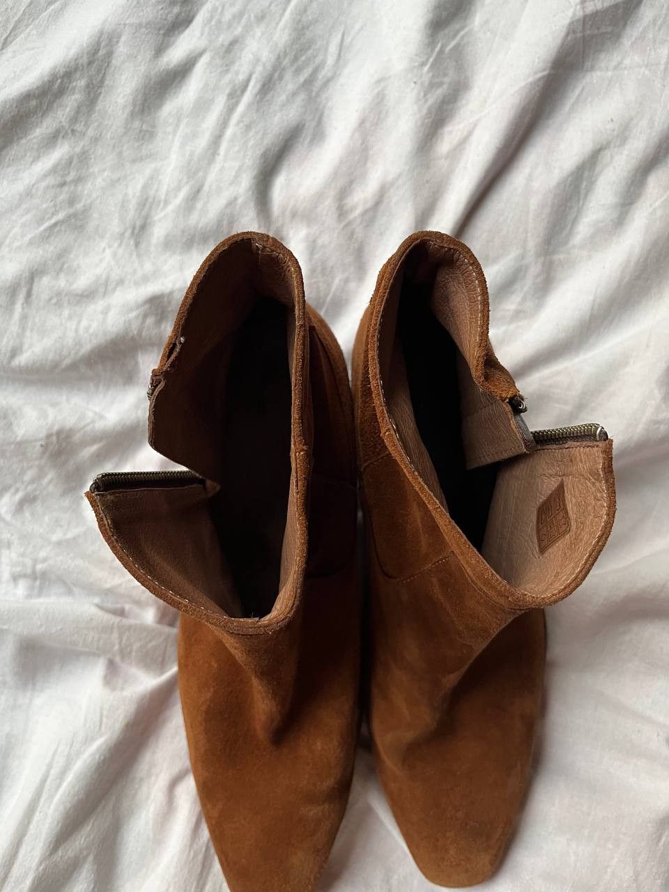 Other Wonders vintage women's brown suede ankle boots on heel Size US 10 / IT 40 - 8 Thumbnail