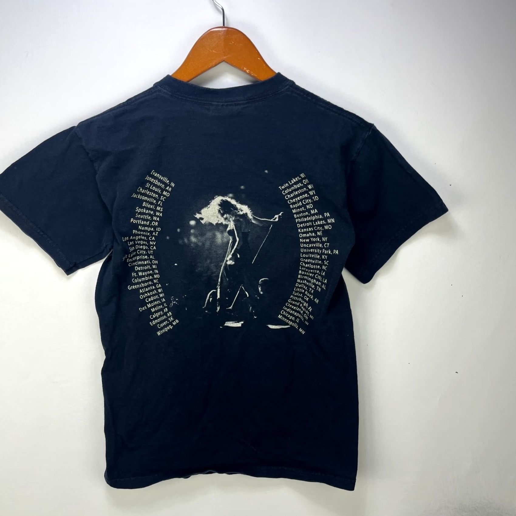 Vintage VINTAGE Taylor Swift Fearless Concert Tour T Shirt 2009 Black S Mens Size US S / EU 44-46 / 1 - 5 Thumbnail