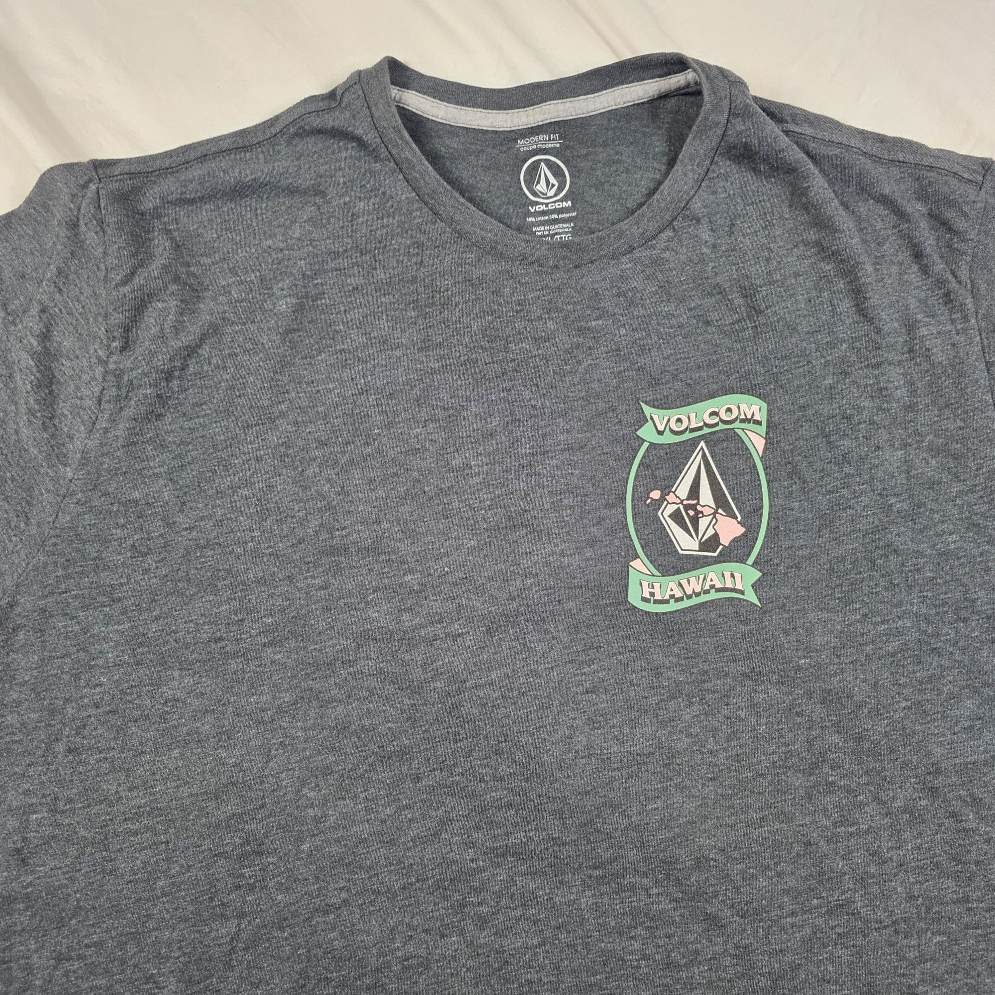 Volcom Volcom Modern Fit Mens XXL Gray Hawaii Graphic T-Shirt Casua Size US XXL / EU 58 / 5 - 4 Thumbnail