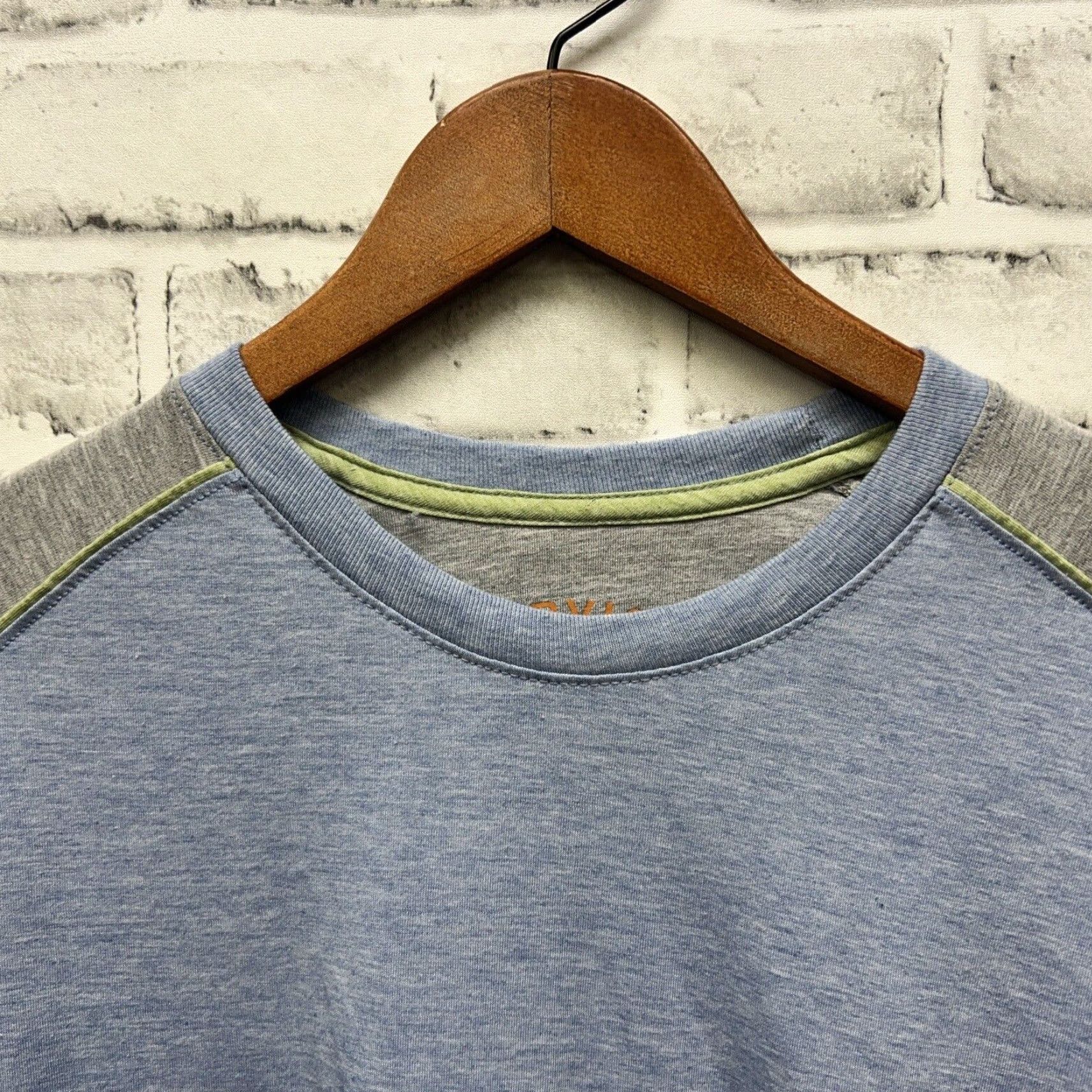 Orvis VINTAGE Orvis Trout Bum Shirt Men Long Sleeve L Blue Logo Shirt Mens Size L Size US L / EU 52-54 / 3 - 2 Thumbnail