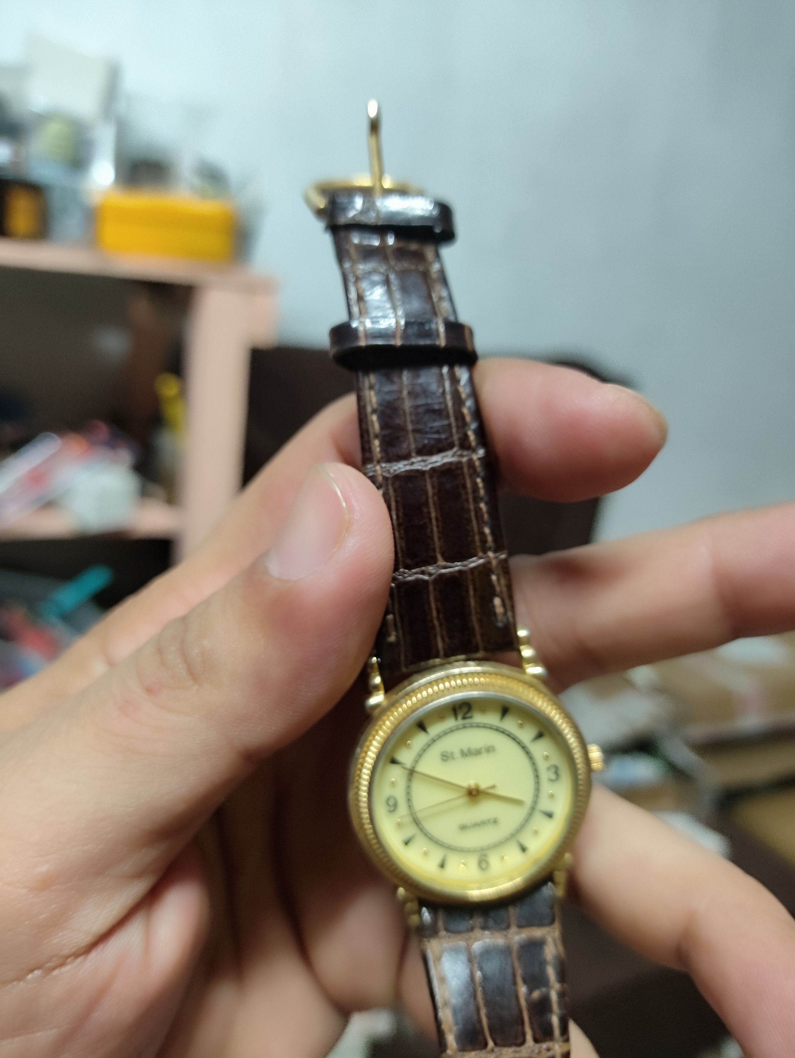 Vintage VINTAGE ST.MARIN QUARTZ WATCH (90s Retro & Simple Design) Size ONE SIZE - 13 Thumbnail