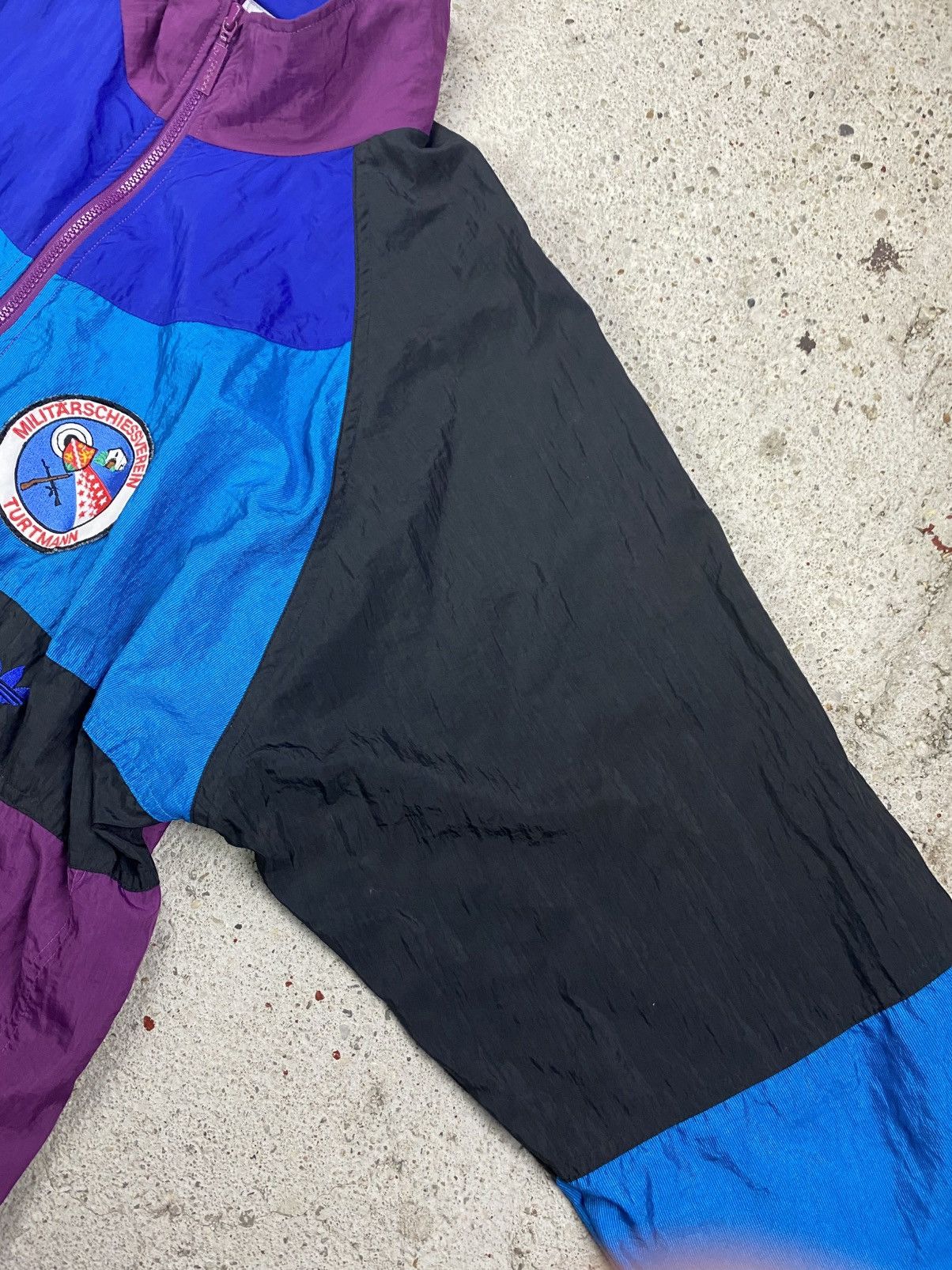 Adidas Adidas vintage track jacket windbreaker retro 90s oversized Size US XL / EU 56 / 4 - 9 Thumbnail