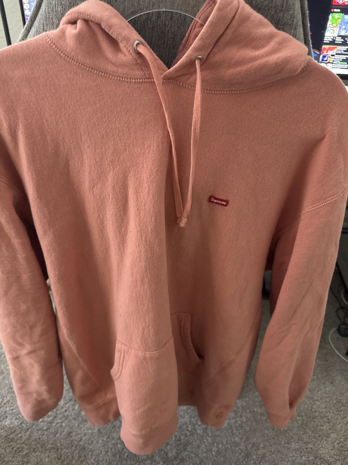 Supreme Supreme small box logo Size US L / EU 52-54 / 3 - 1 Thumbnail