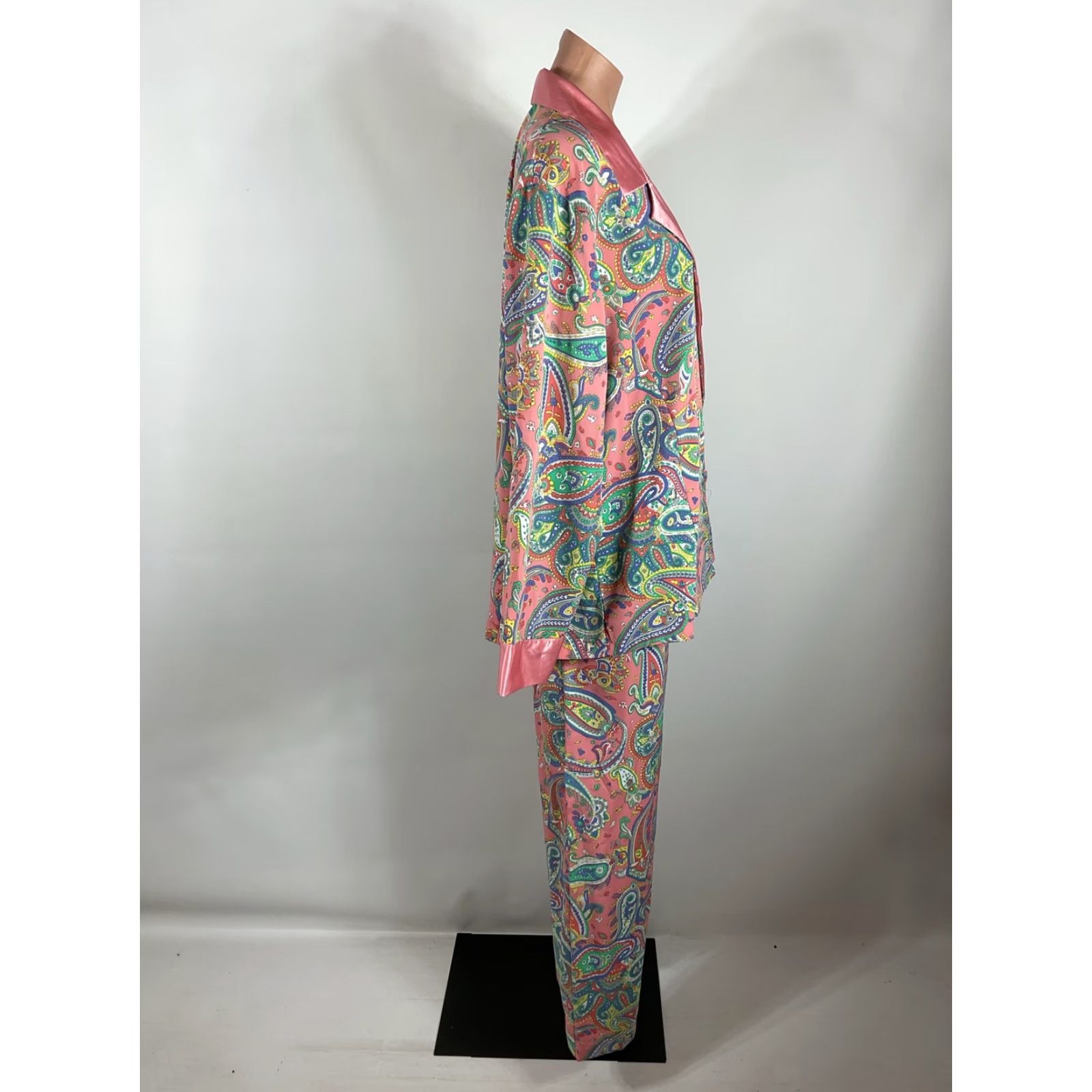 VINTAGE Victoria's Secret Pink Satin Paisley Floral Pajamas Set SZ Large Women Satin Pajamas Set L Pink 90s American Womens