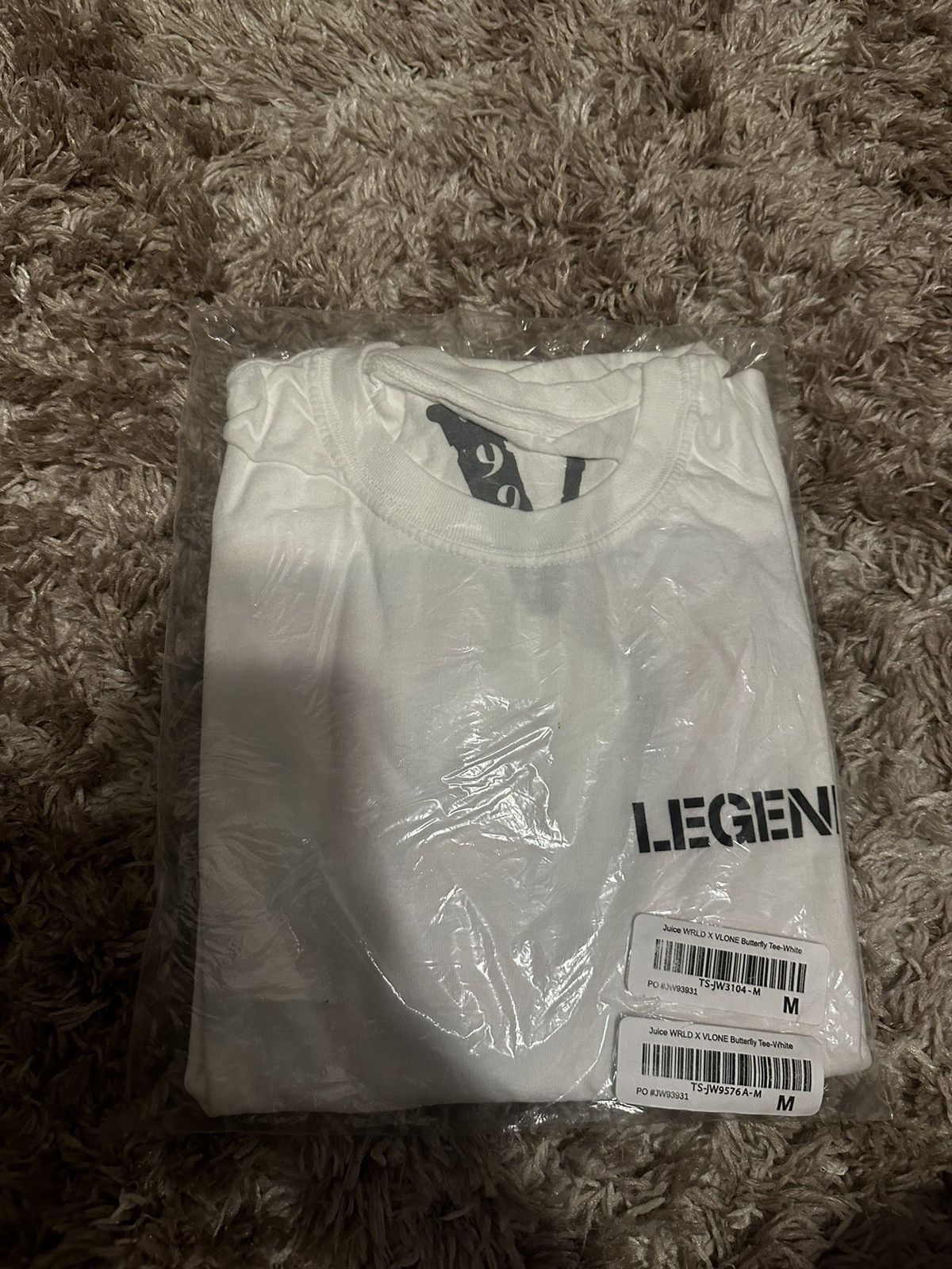 Vlone Vlone x Juice Wrld Butterly tee Size US M / EU 48-50 / 2 - 1 Thumbnail