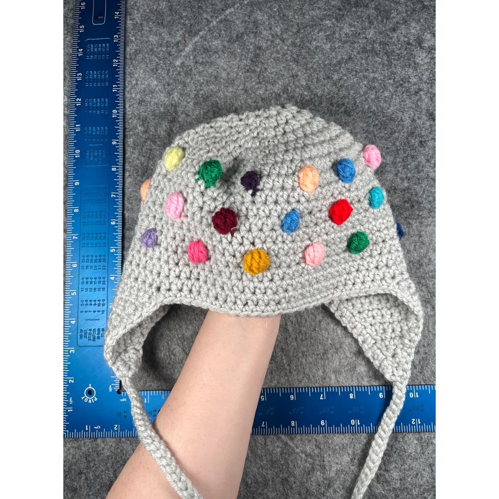 Gap Gap Beanie Beanie Hat Women One Size Gray Knit Acrylic Ear Flap Poms Ski Size ONE SIZE - 5 Thumbnail