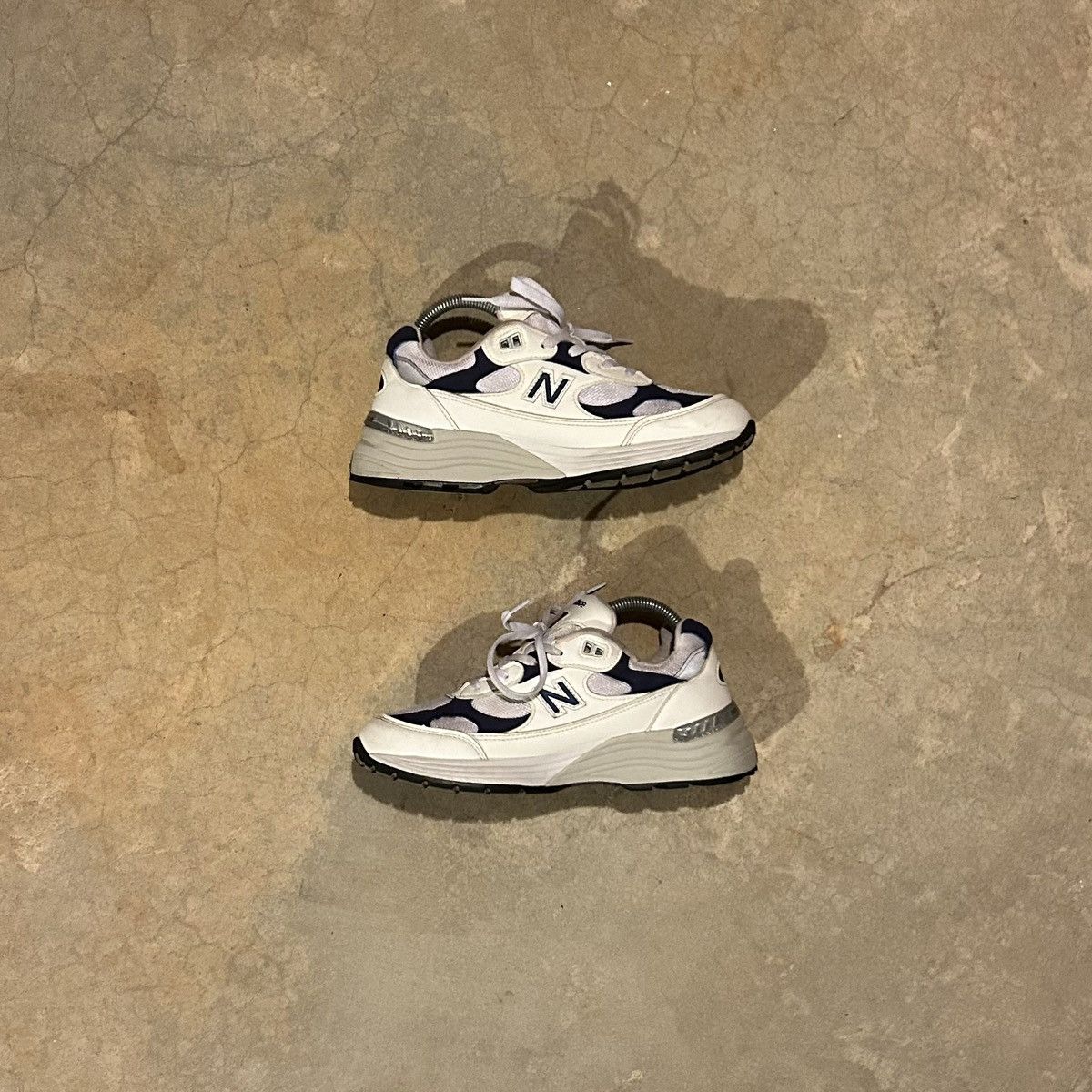 New Balance New Balance 992 Monarch White Navy 2021 US 7 Size US 7 / EU 40 - 2 Thumbnail