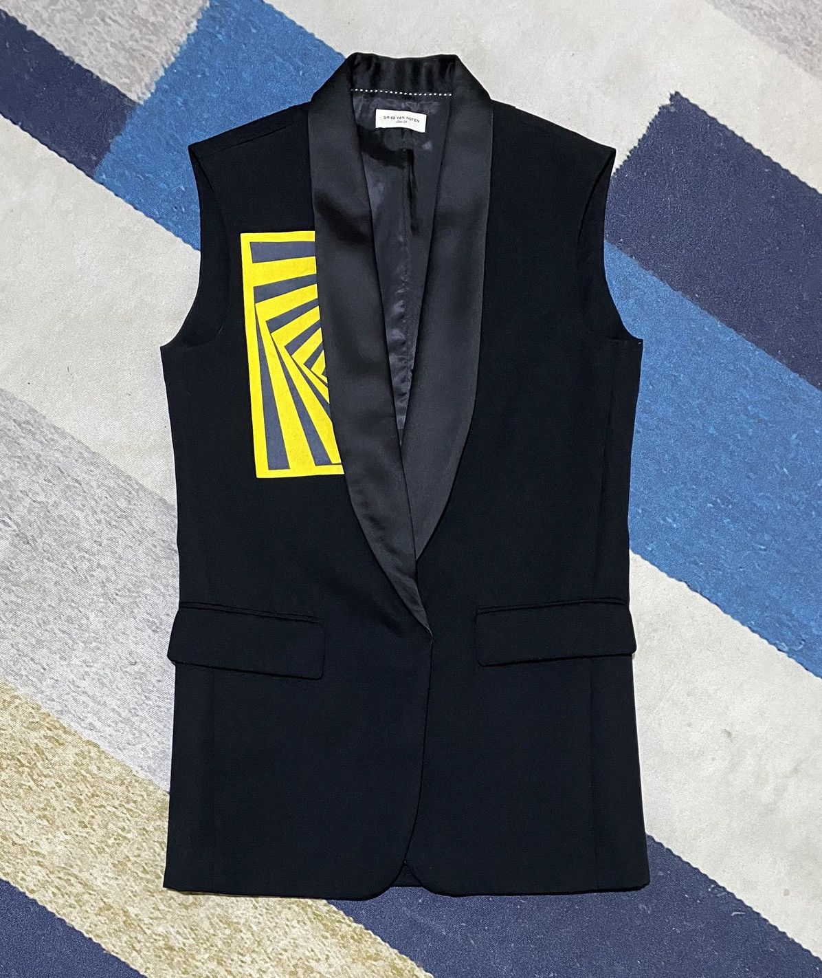 Dries Van Noten Dries Van Noten Geometric Vest Jacket Size S / US 4 / IT 40 - 1 Thumbnail