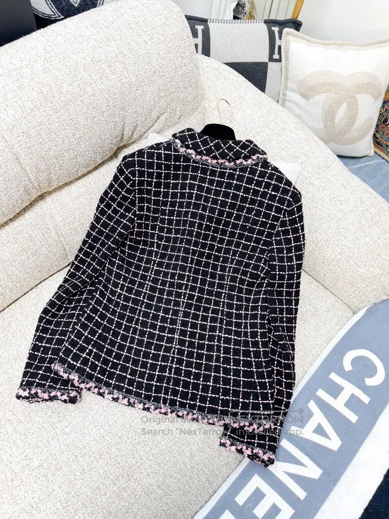 Chanel Chanel 23k show black pink plaid petal rolled edge flower Size XS / US 0-2 / IT 36-38 - 4 Thumbnail