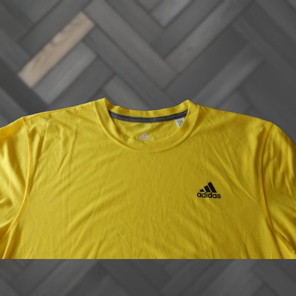 Adidas Adidas Men T-Shirt L Climalite Short Sleeve Yellow Polyester Solid Activewear Mens Size L Size US L / EU 52-54 / 3 - 1 Thumbnail