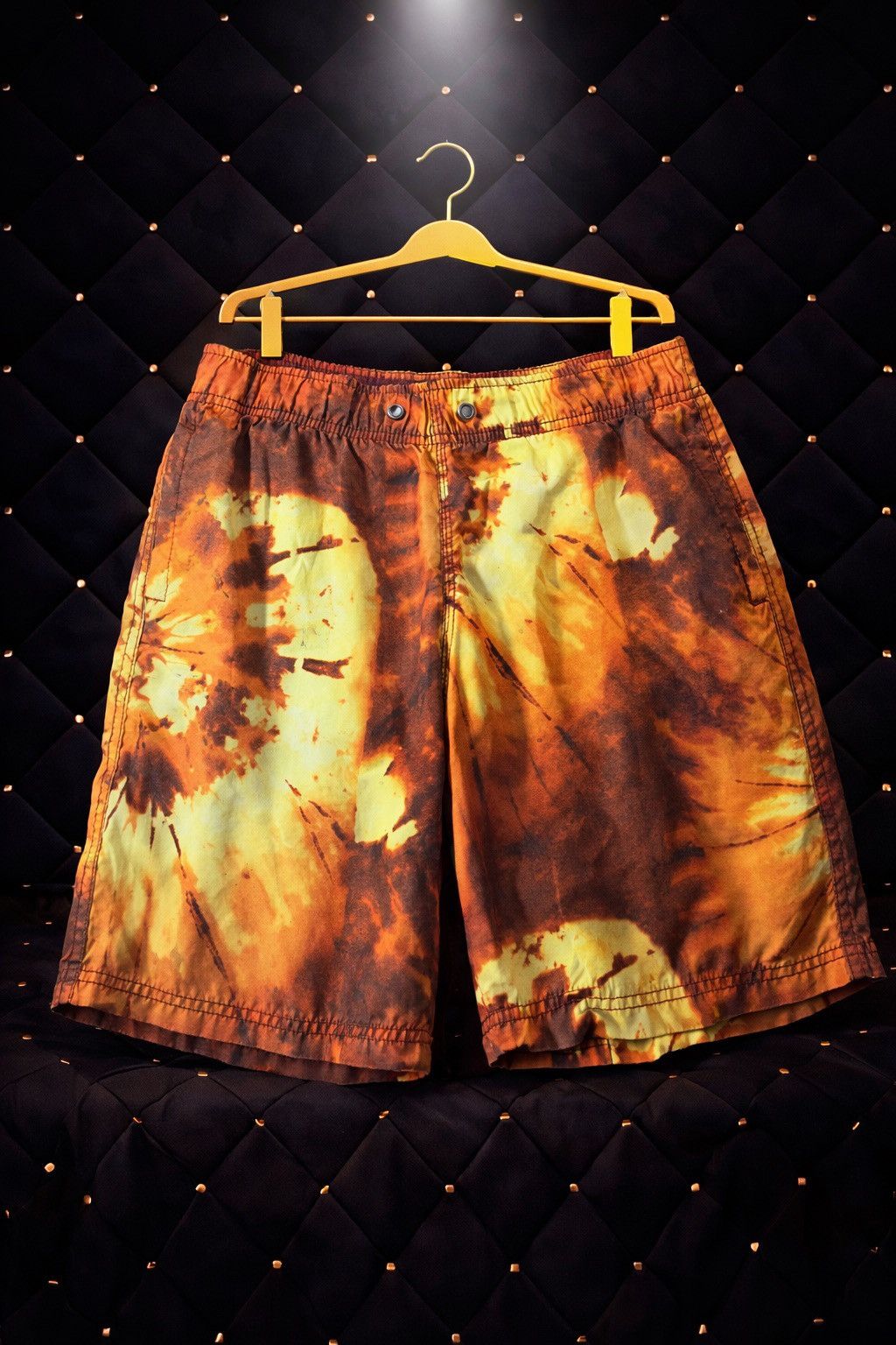 Other FIRE FLAME TIE-DYE PRINT SHORTS Size US 32 / EU 48 - 1 Preview