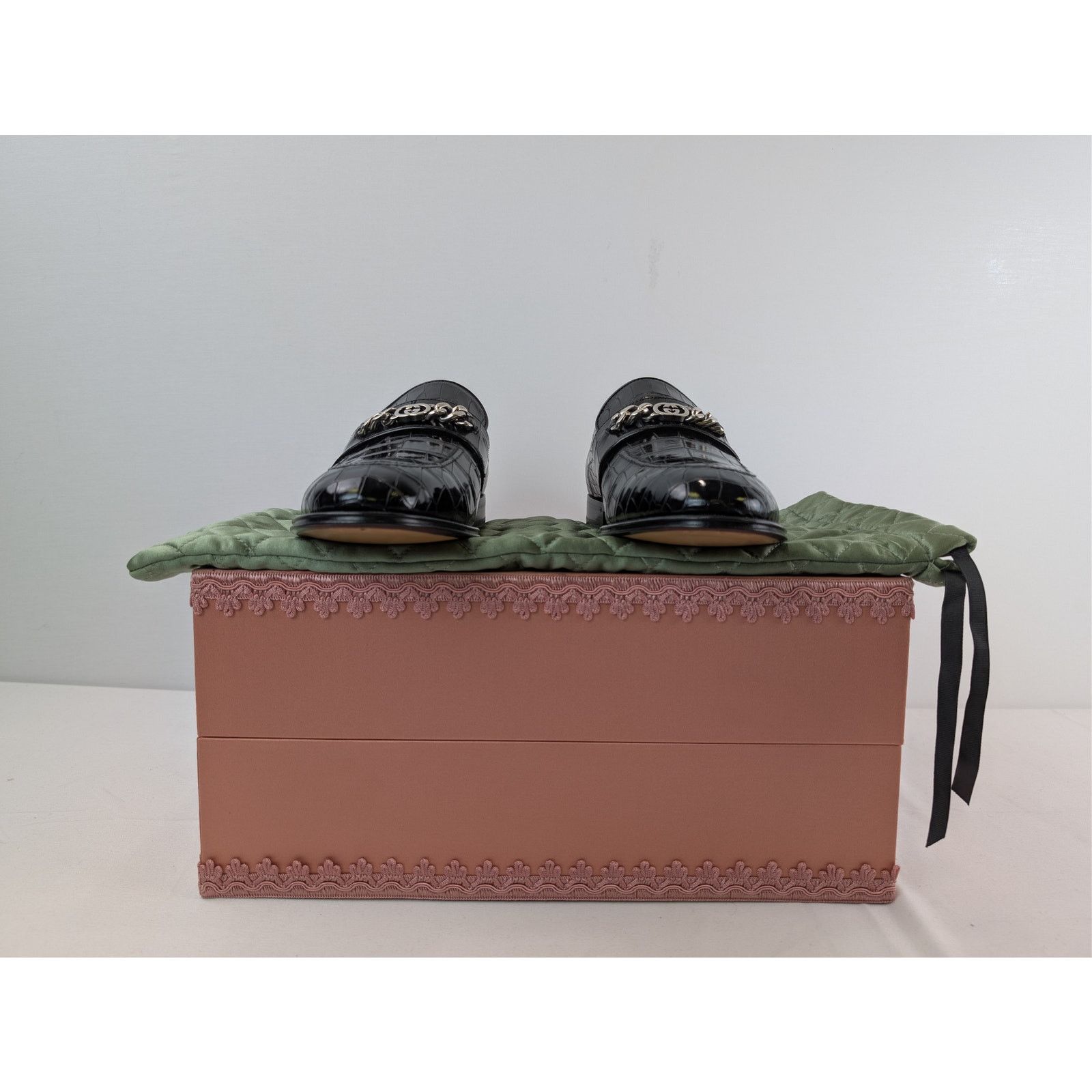 Gucci o1rshd1 Sukey Logo Crocodile Dress Loafers Shoe Boots Black Size US 10 / EU 43 - 18 Thumbnail