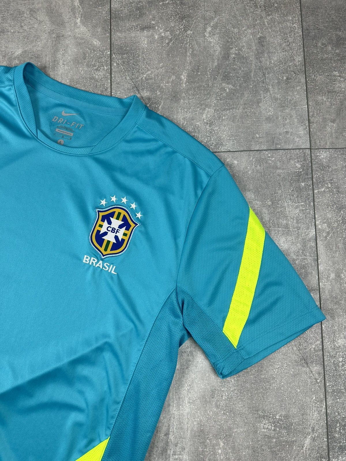 Nike Nike Brazil National Team Training Soccer Jersey 2012/13 Size US L / EU 52-54 / 3 - 3 Thumbnail