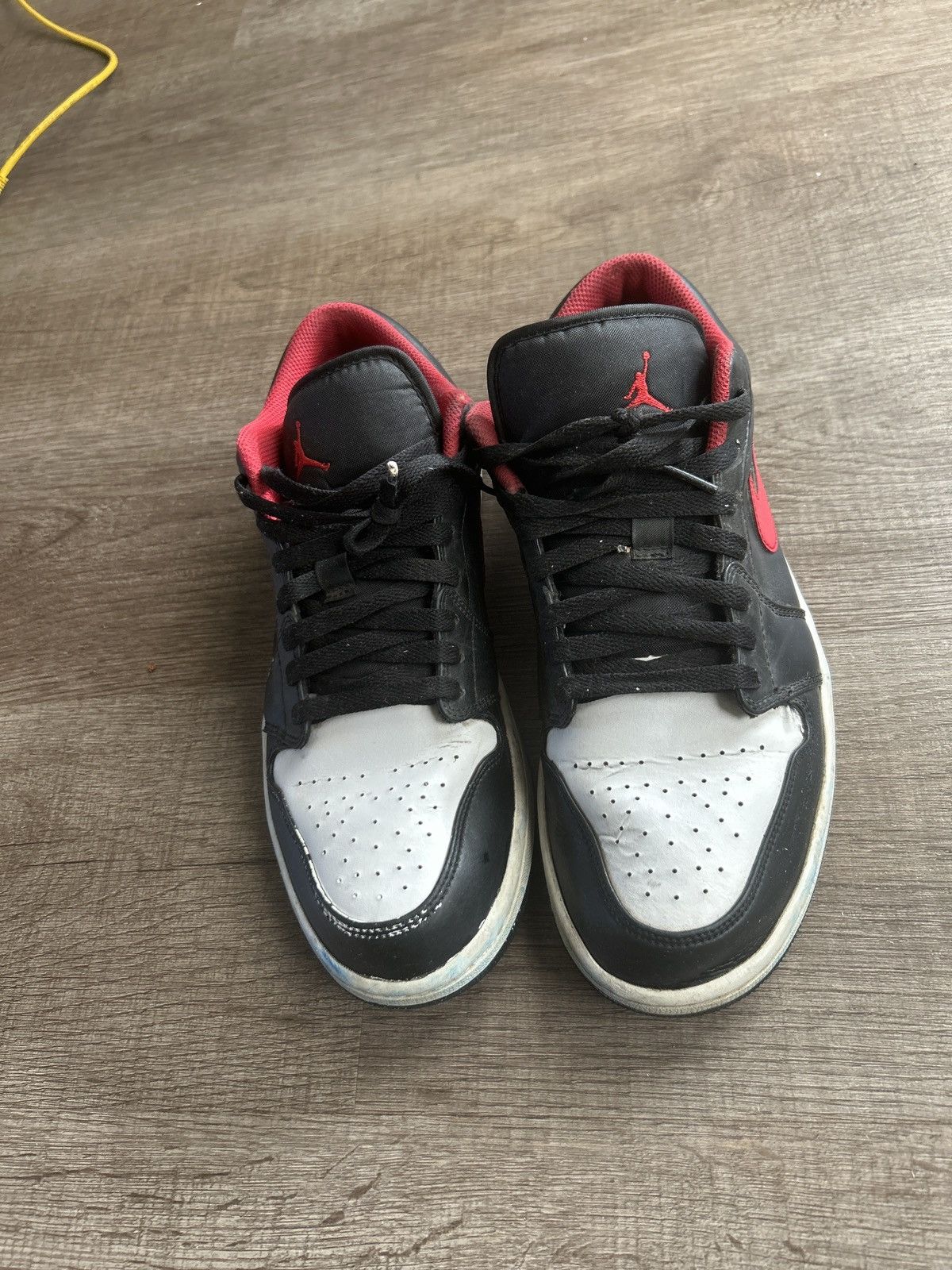 Jordan Brand RED & BLACK AIR JORDAN LOW TOP 1’s Size US 11 / EU 44 - 2 Thumbnail