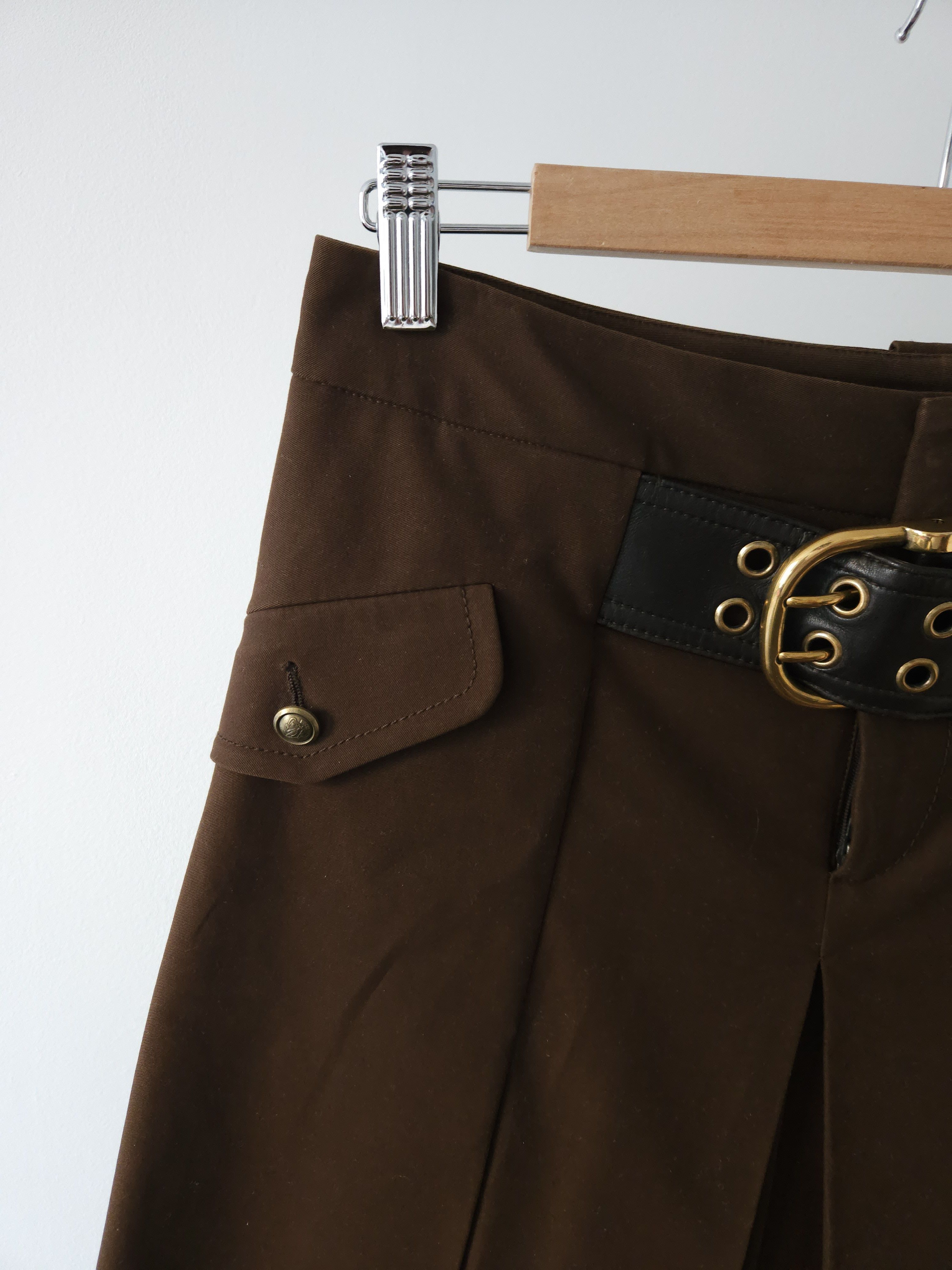 Gucci SS2008 Gucci belted pleated high waisted wide leg shorts Size 27" / US 4 / IT 40 - 3 Thumbnail
