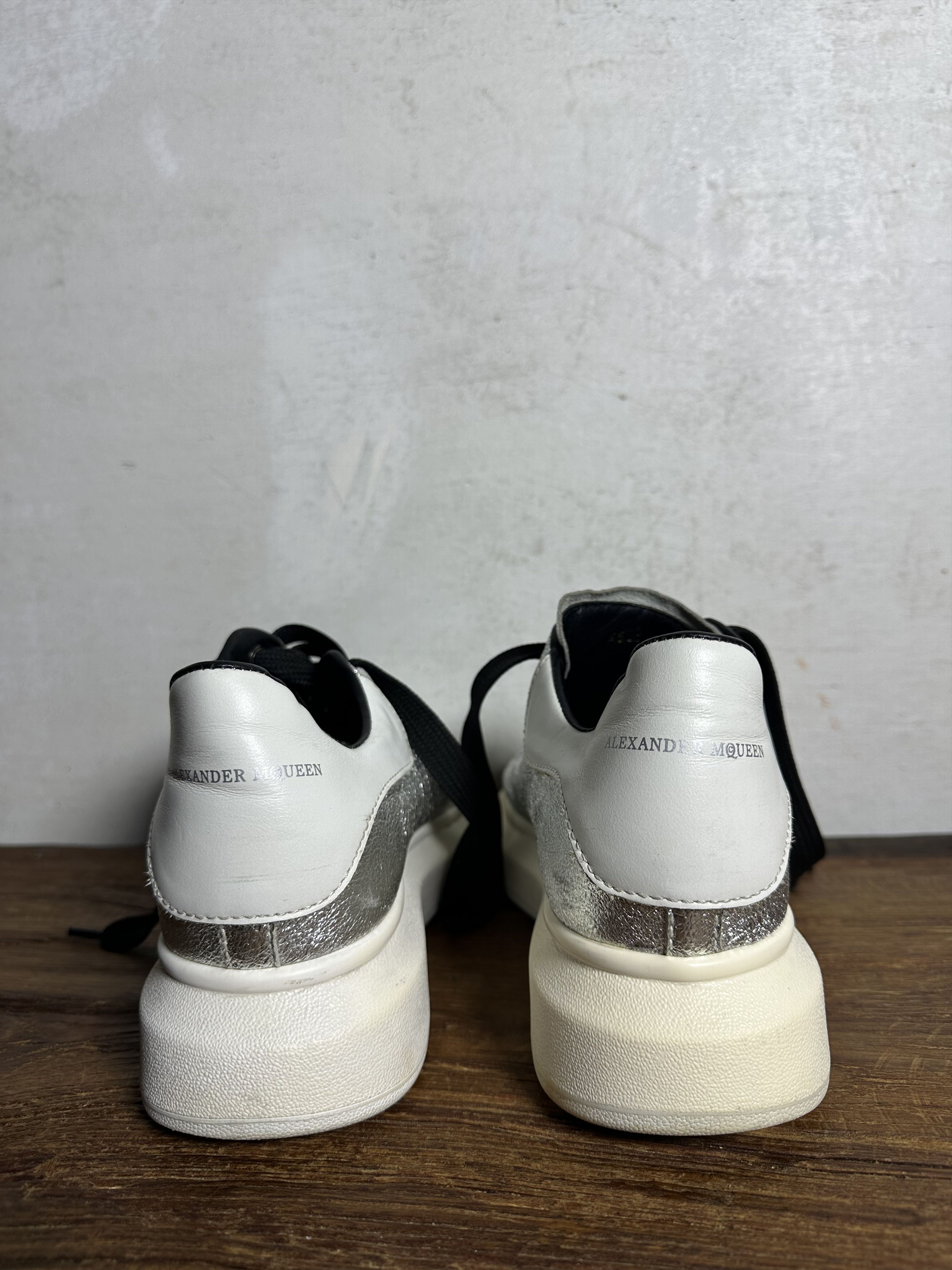 Alexander McQueen Alexander Mcqueen Oversized Silver Sneakers Size US 8 / IT 38 - 4 Thumbnail