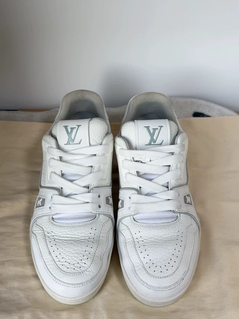 Louis Vuitton Trainer leather lace-up embossed low-cut fas