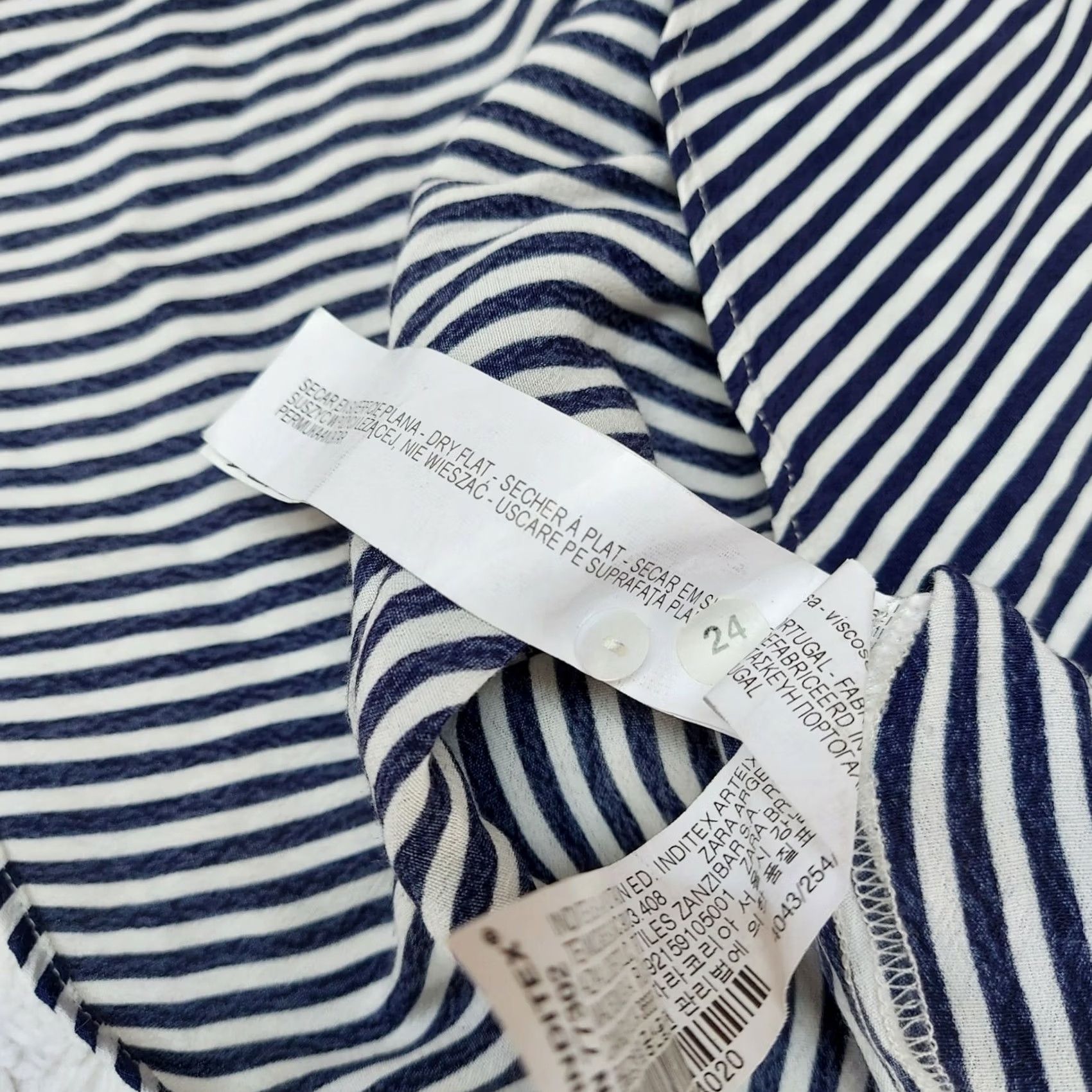 Zara Zara Woman Long Sleeve Button-Down Collared Top Size 5 Blue White Striped Size S / US 4 / IT 40 - 7 Thumbnail