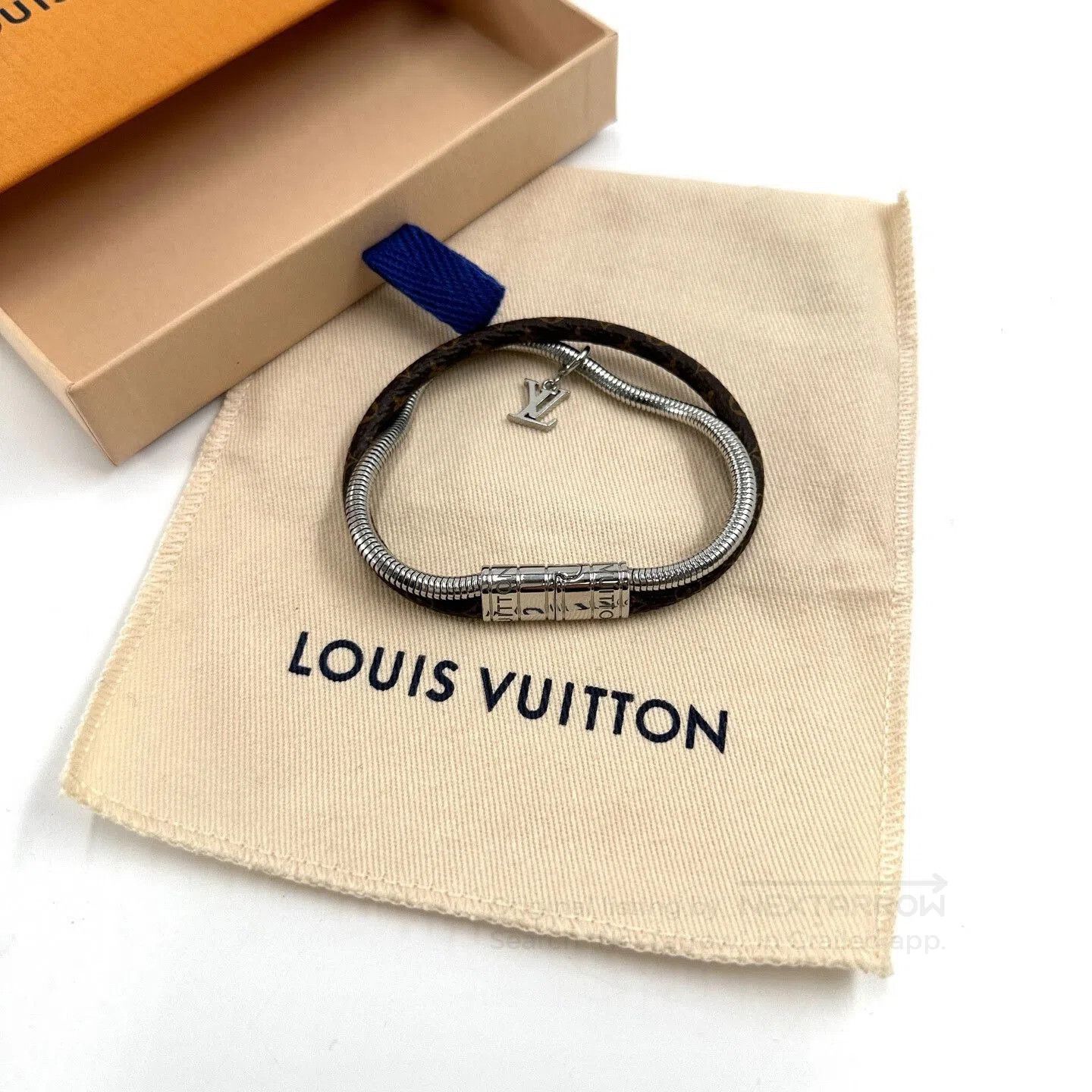 Louis Vuitton Louis Vuitton Classic Monogram Bracelet. Size ONE SIZE - 1 Thumbnail