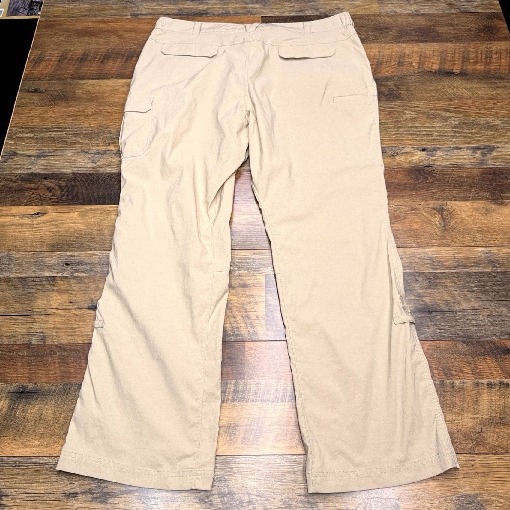 Duluth Trading Company Duluth Trading Company Cargo Pants Womens 18x31 Khaki High Rise Stretch Nylon Outdoor Size 40" / US 18 - 2 Thumbnail