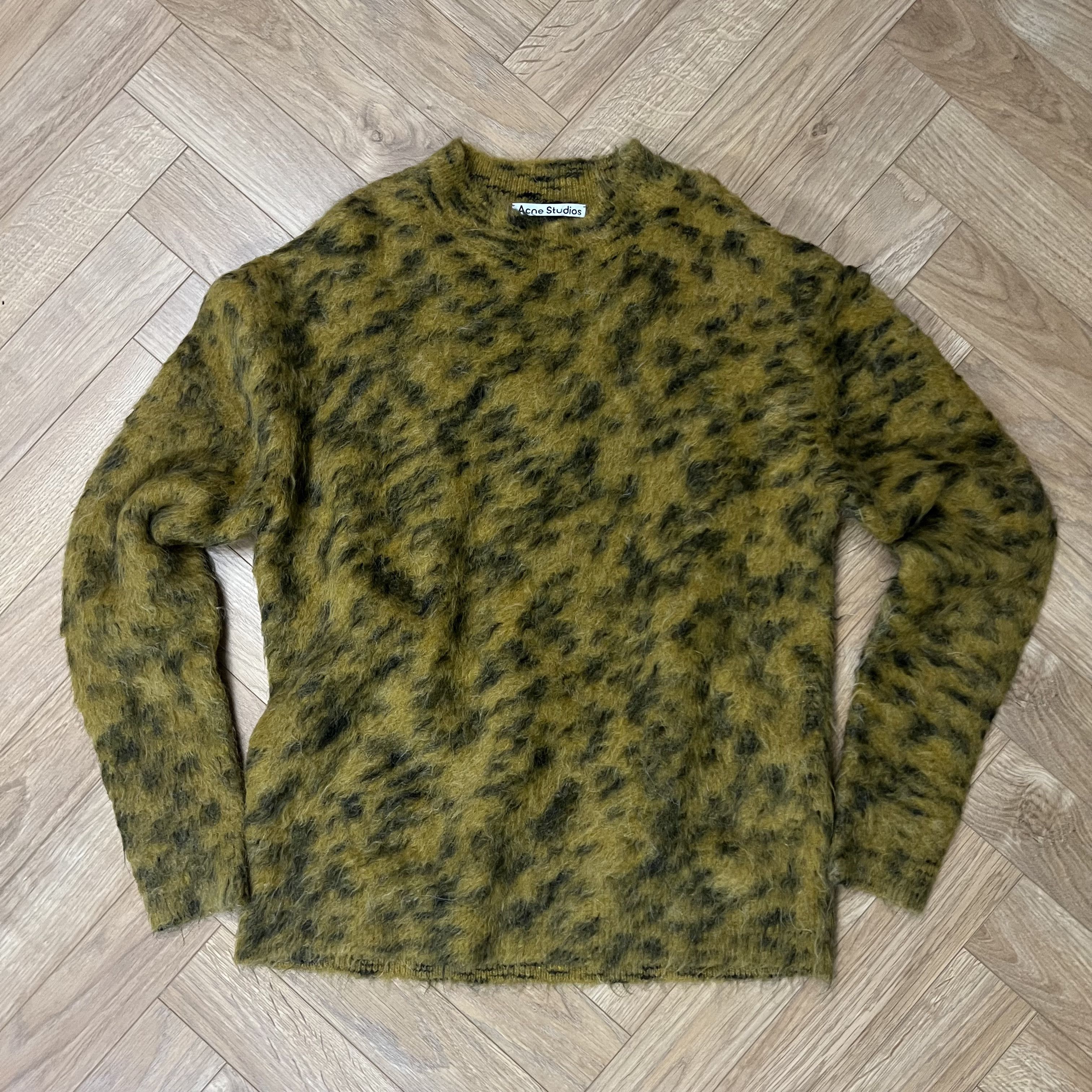 Acne Studios Acne Studios cheetah leopard sweater M Size US M / EU 48-50 / 2 - 1 Thumbnail