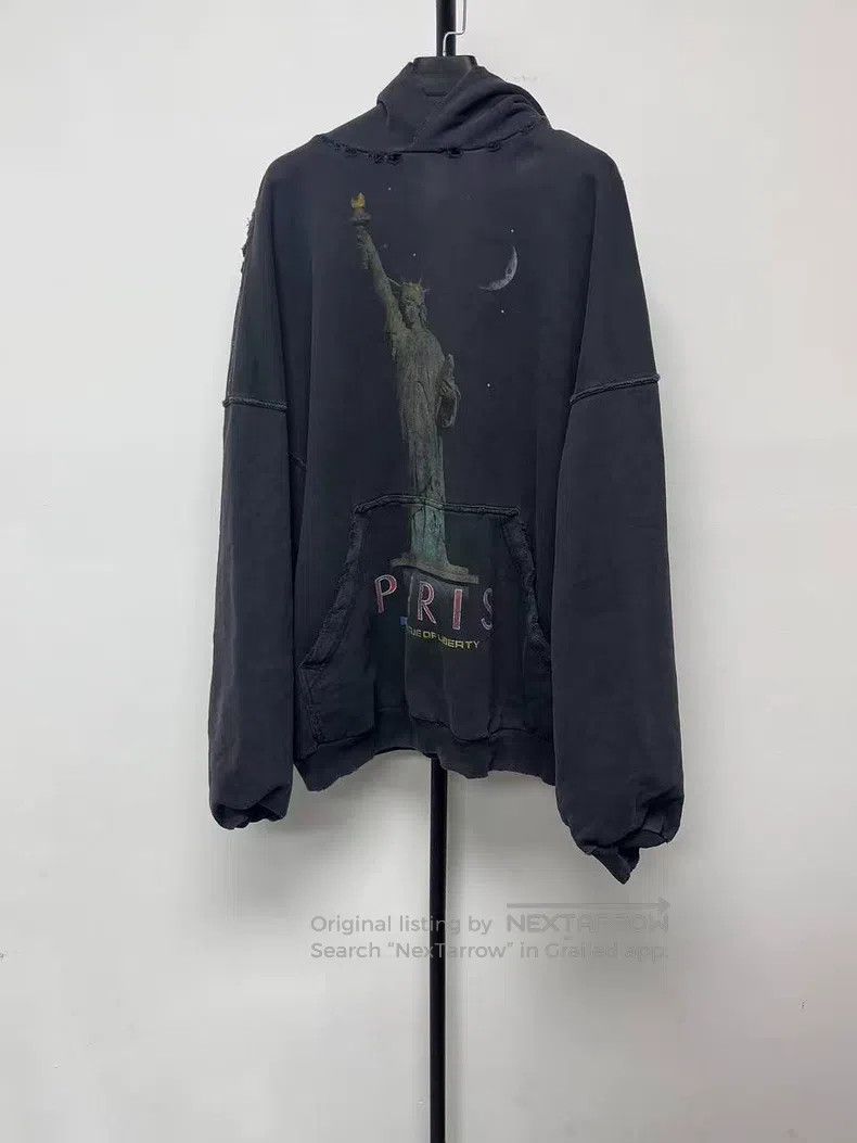 Balenciaga Balenciaga Pattern Printed Hooded Long Sleeve Sweatshirt Size US M / EU 48-50 / 2 - 1 Thumbnail