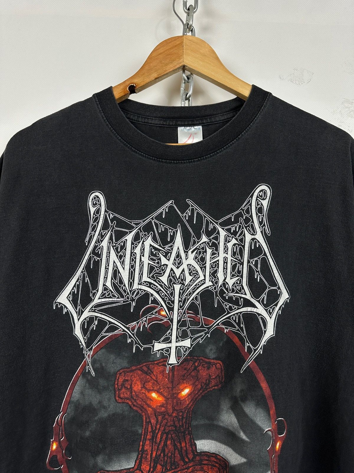 Band Tees 2005 Vintage Unleashed Death Metal Victory Band T-Shirt Size US XL / EU 56 / 4 - 5 Thumbnail