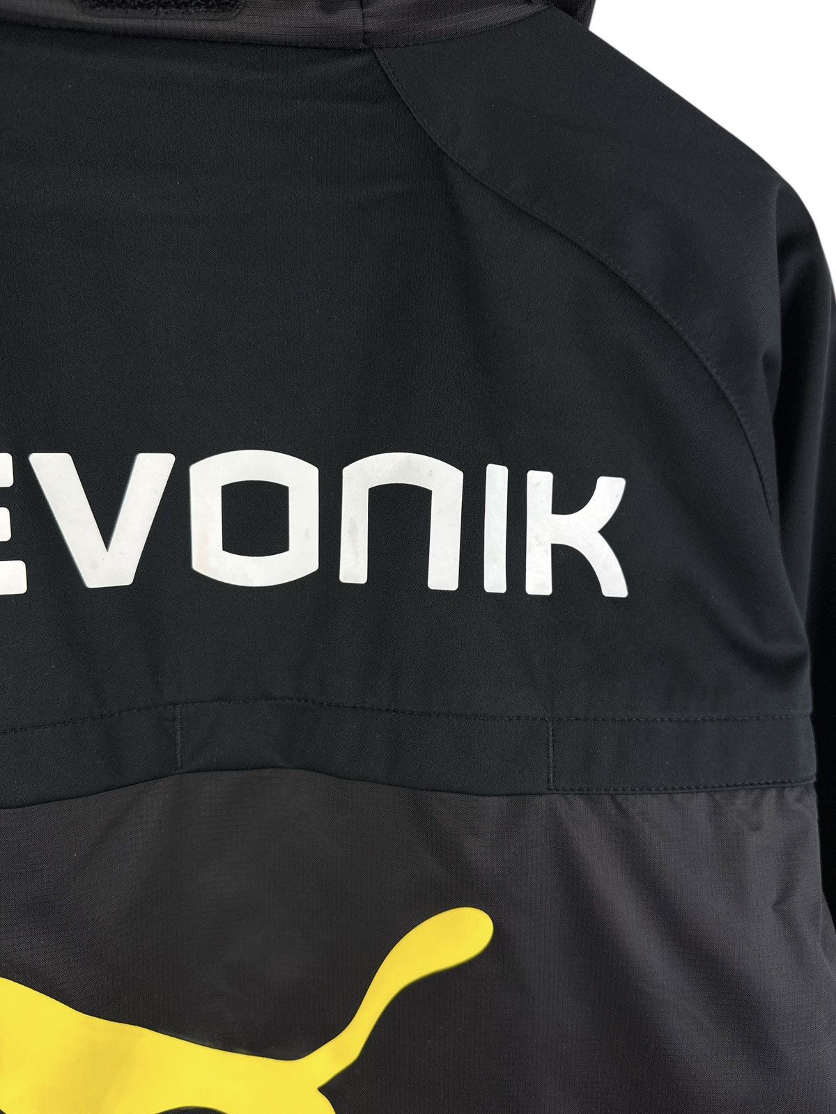 Puma Puma Borussia Dortmund Lightweight Training Jacket Full Zip Size US S / EU 44-46 / 1 - 17 Thumbnail