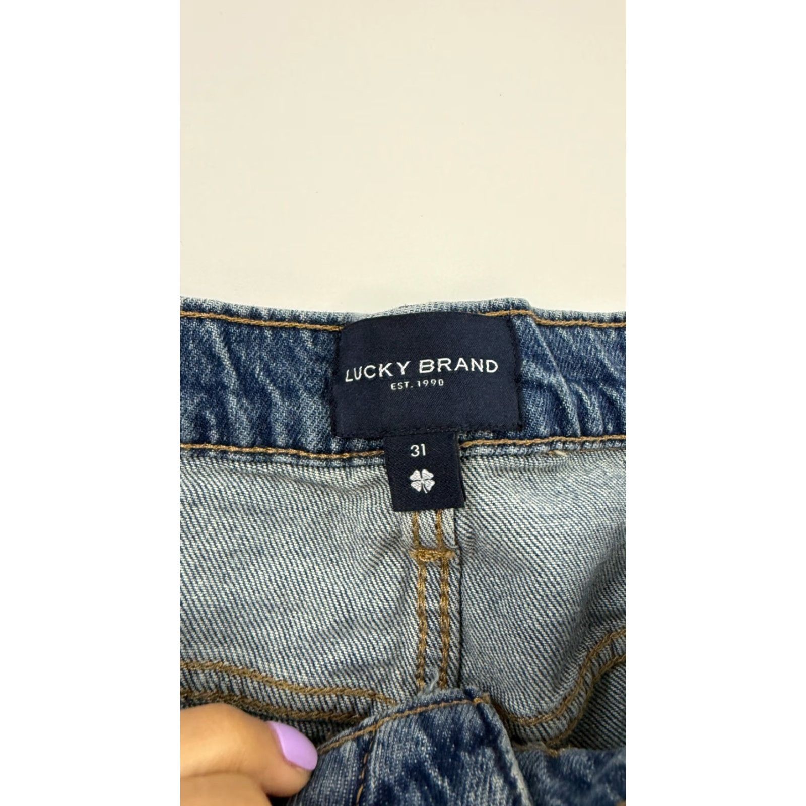 Lucky Brand VINTAGE Lucky Brand Bermuda Shorts Mens 31 Blue Denim Distressed Flat Front 5-Pocket Casual Outdoor Size US 31 - 4 Thumbnail