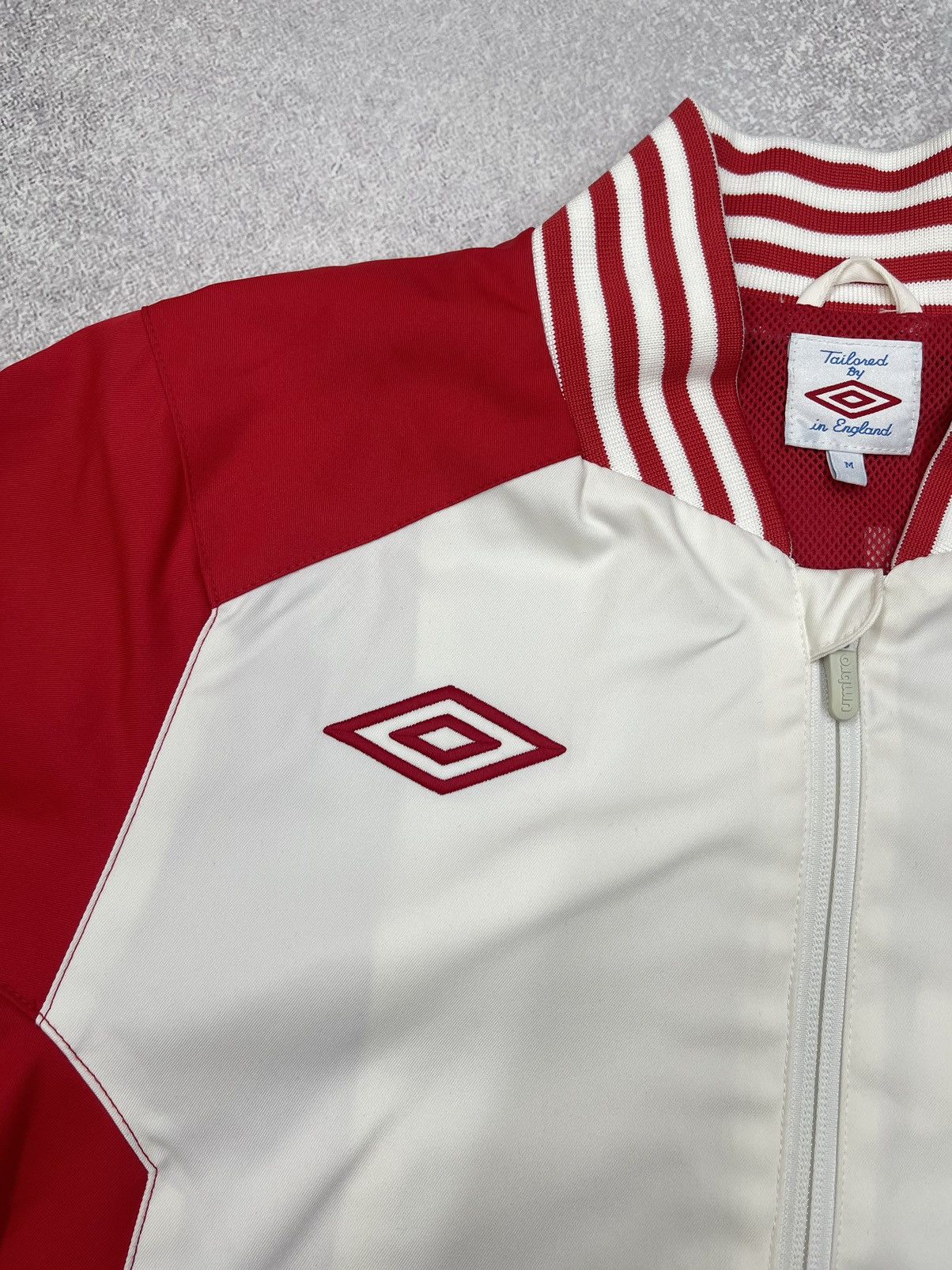 Umbro Vintage Umbro England Track Bomber Jacket Soccer Football Size US M / EU 48-50 / 2 - 5 Thumbnail