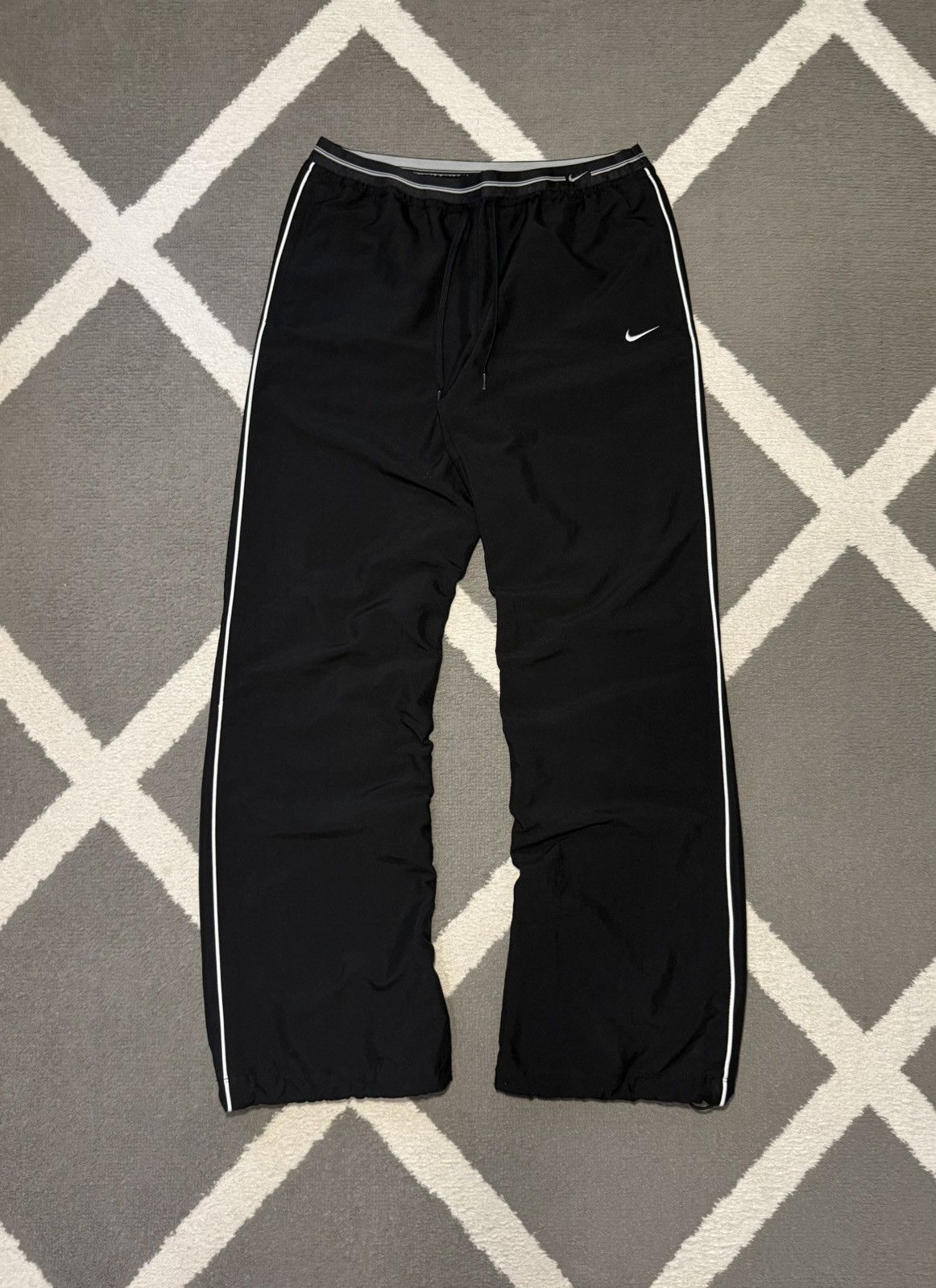 Nike Vintage 00’s Nike Swoosh Women’s Parachute Track Pants Size 26" / US 2 / IT 38 - 5 Thumbnail
