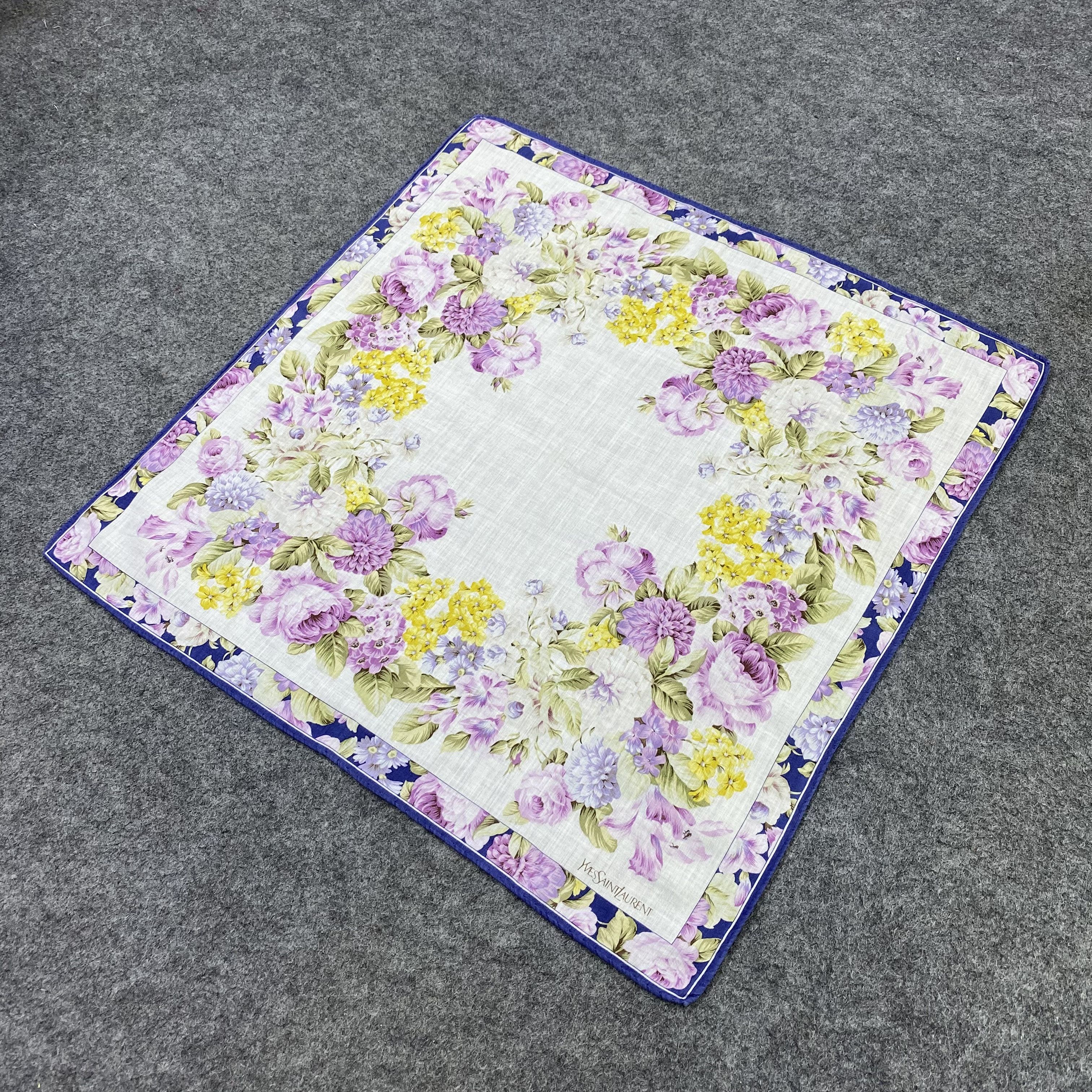 Yves Saint Laurent Yvea Saint Laurent Handkerchief /Bandana /Neckerchief-B2198 Size ONE SIZE - 4 Thumbnail