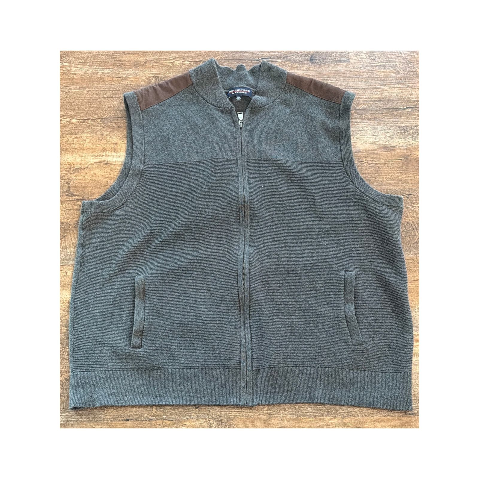 Roundtree & Yorke Roundtree & Yorke 100% Cotton gray charcoal /brown suede 2XB Size US XL / EU 56 / 4 - 1 Thumbnail
