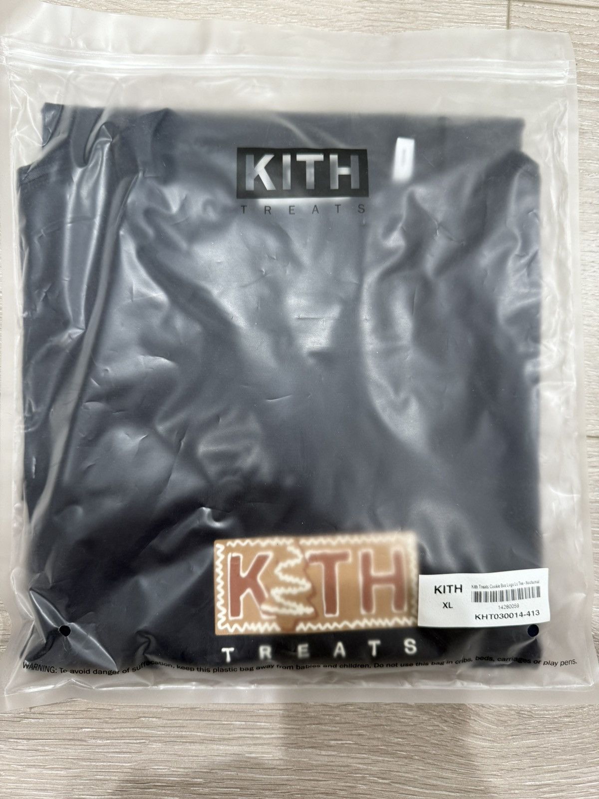 Kith Kith Treats Cookie Box Logo LS Tee Nocturnal XL Size US XL / EU 56 / 4 - 1 Thumbnail