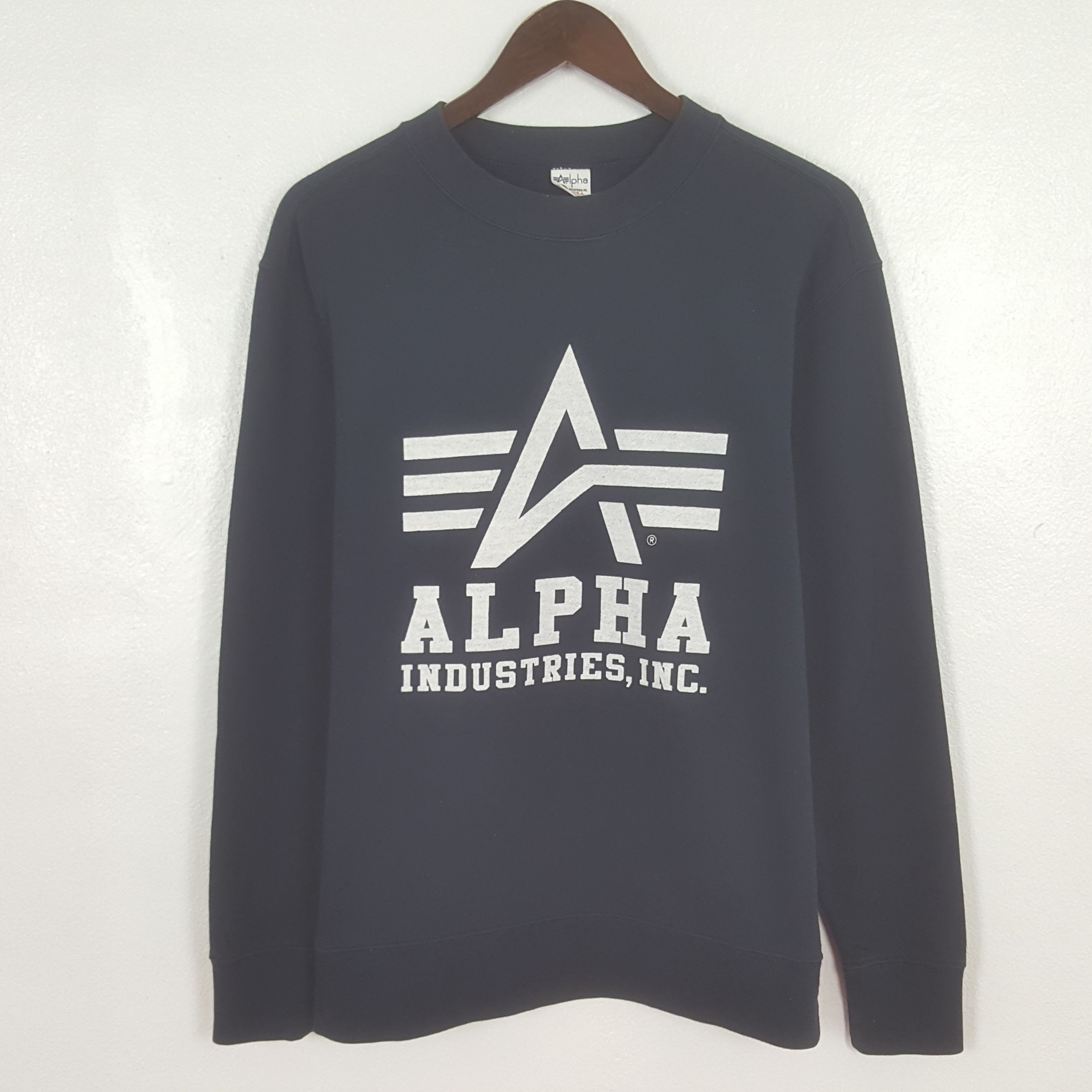 Alpha Industries Vintage Alpha Industries Sweatshirt Size M / US 6-8 / IT 42-44 - 1 Thumbnail
