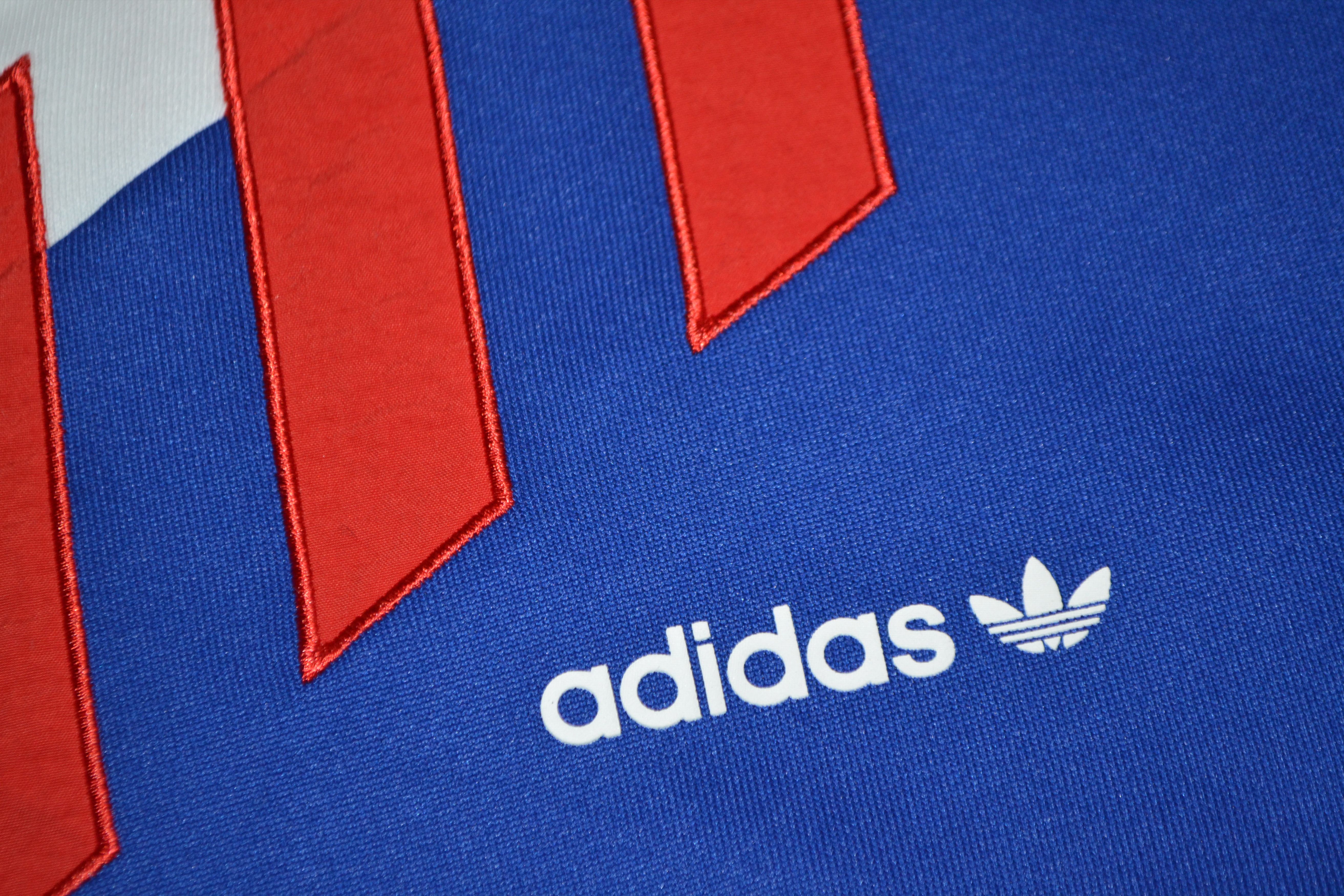 Adidas Adidas Originals 90s Vintage Shirt Template Kit Jersey Size US L / EU 52-54 / 3 - 5 Thumbnail