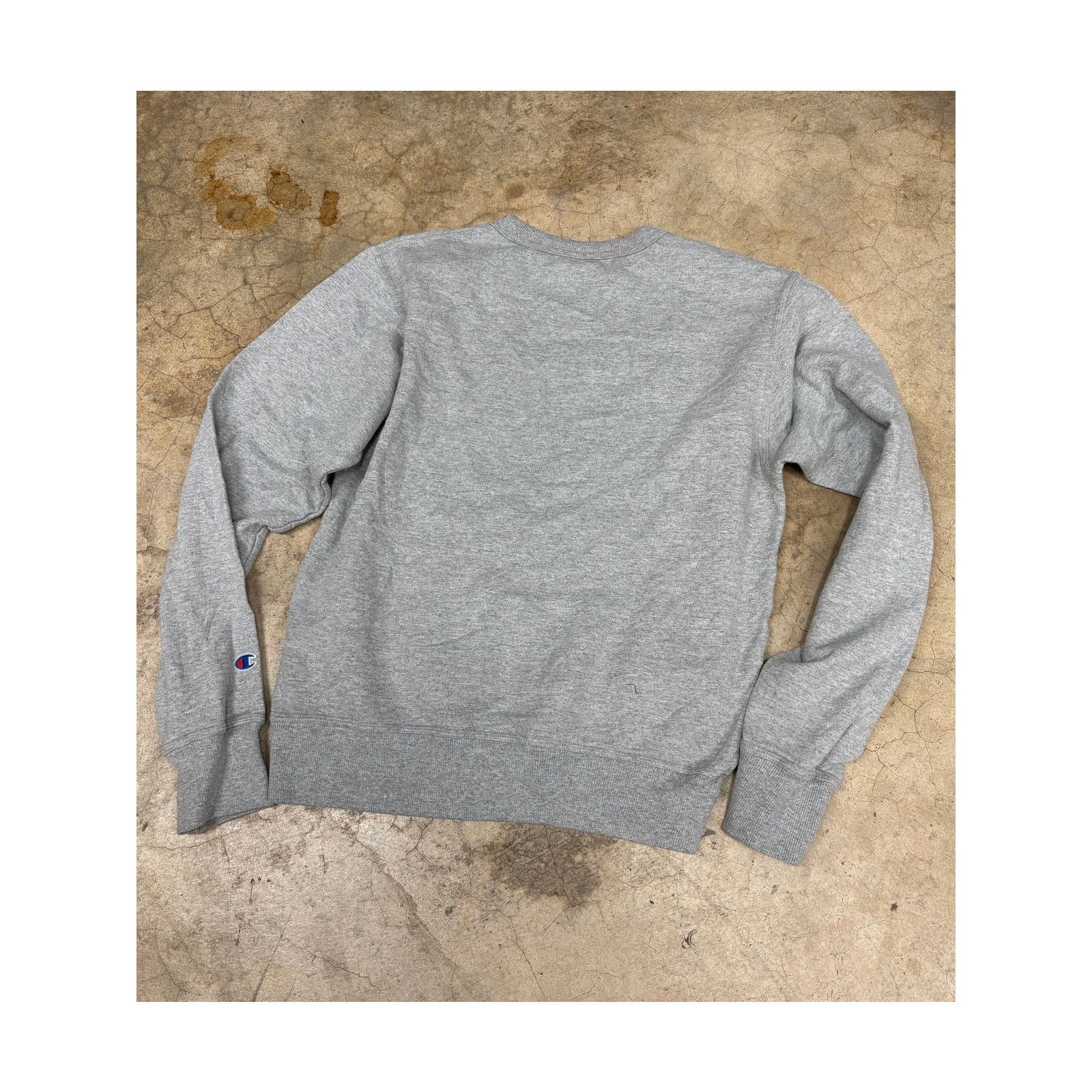 Champion Champion Grey Embroidered Crewneck Pullover Sweater Gray S Size US S / EU 44-46 / 1 - 11 Thumbnail