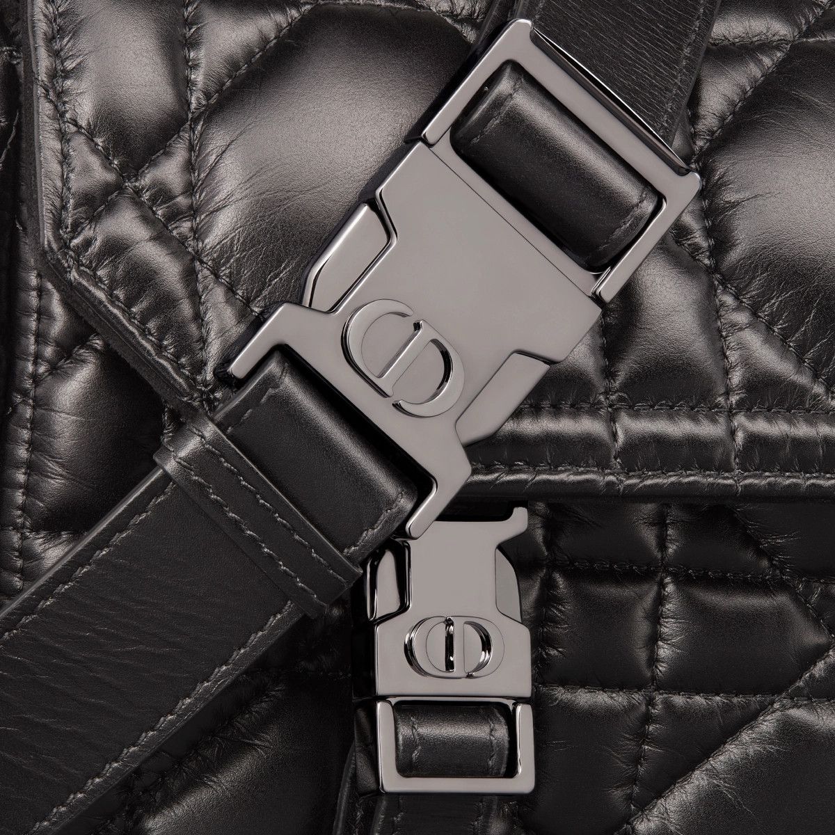 Dior o1bcso1str1124 Size: OS /Small Diorcamp Bag in Black Size ONE SIZE - 6 Thumbnail