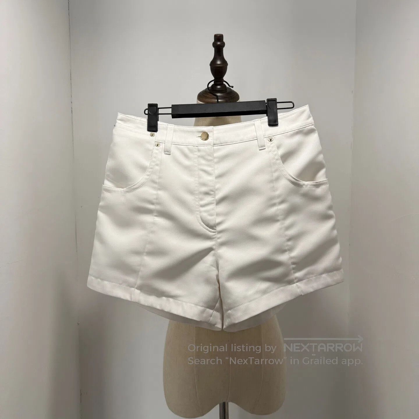 Louis Vuitton Louis Vuitton Patch pocket shorts| Size 37" - 1 Thumbnail