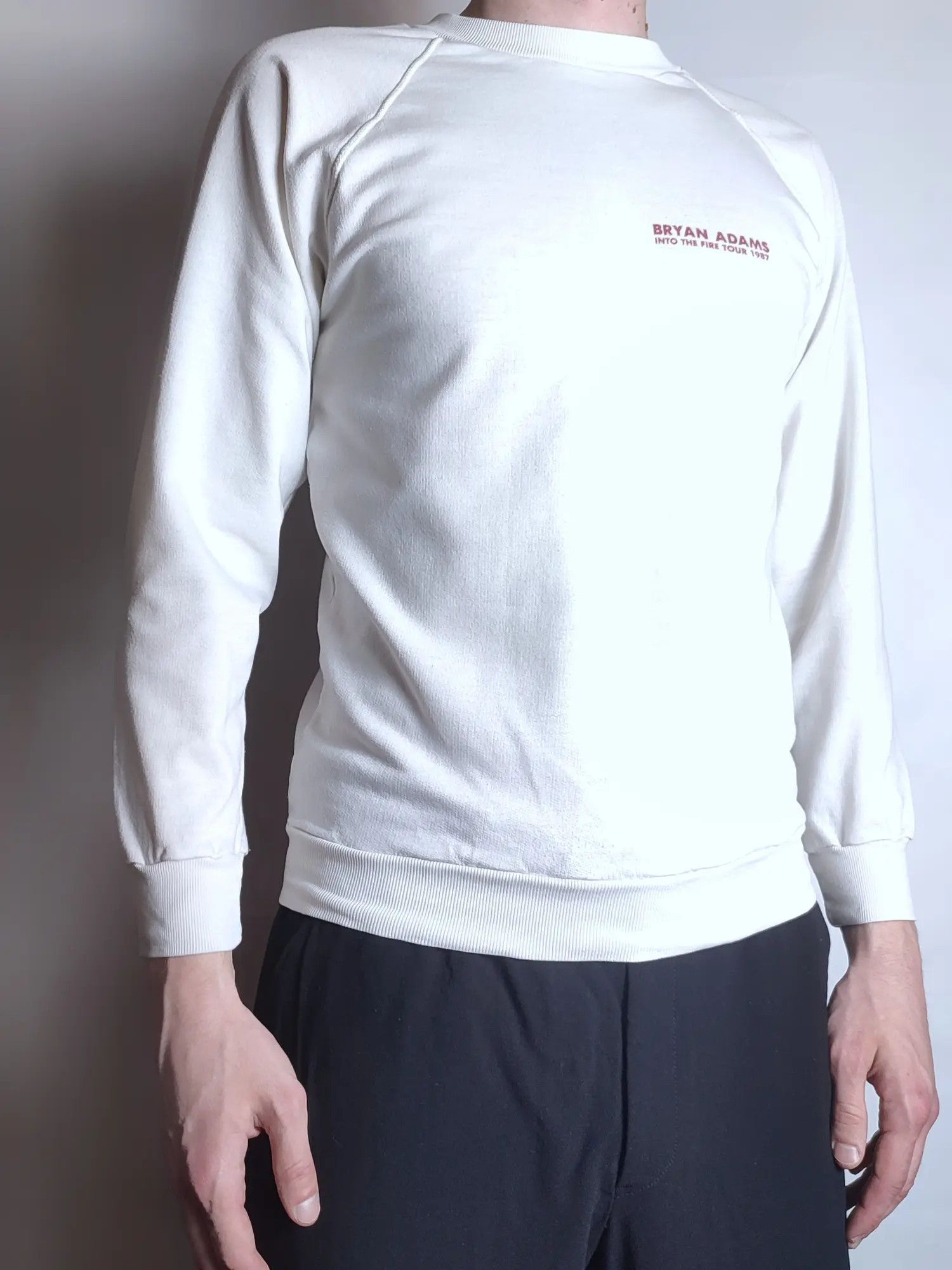 Band Tees × Vintage 1987 Bryan Adams Into the Fire Tour Sweatshirt Size US S / EU 44-46 / 1 - 2 Thumbnail