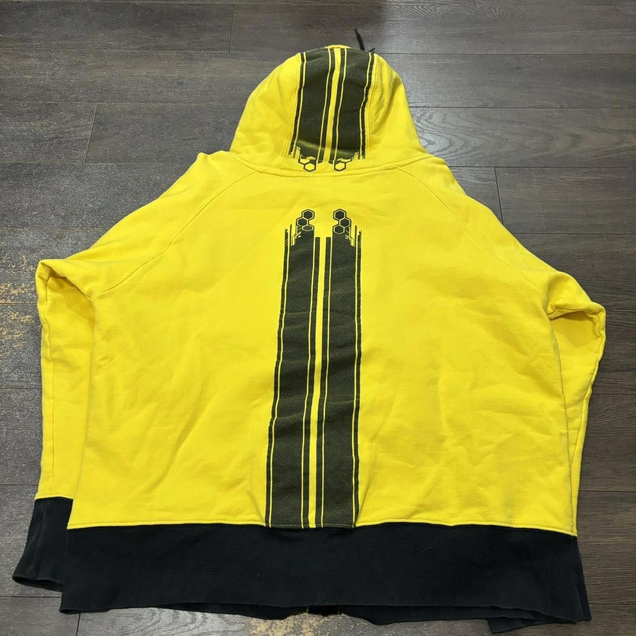 Designer vintage transformers bumble bee universal studios hoodie M Size US M / EU 48-50 / 2 - 5 Thumbnail
