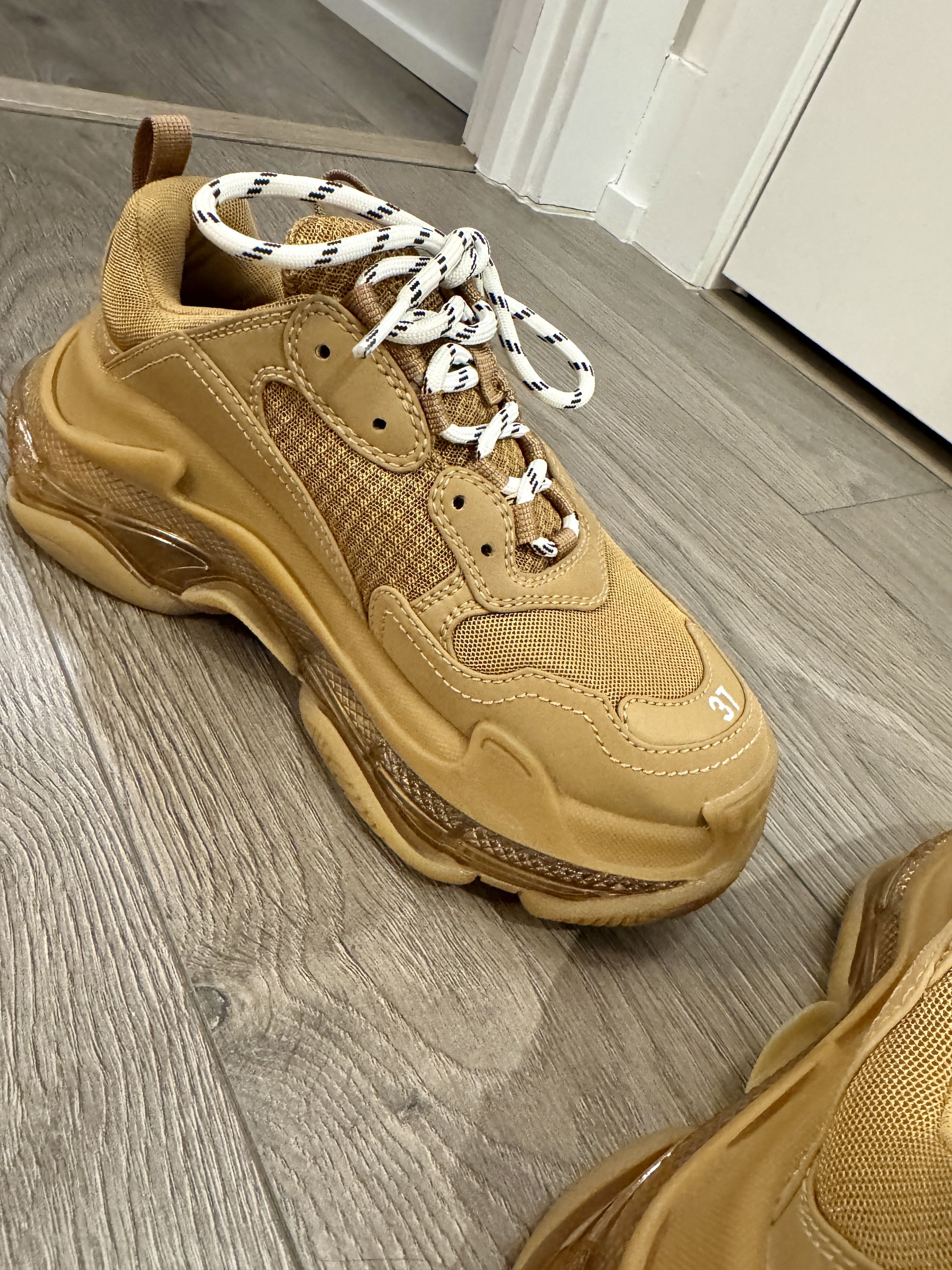 Balenciaga BALENCIAGA - Triple S sneakers Size US 7 / IT 37 - 3 Thumbnail