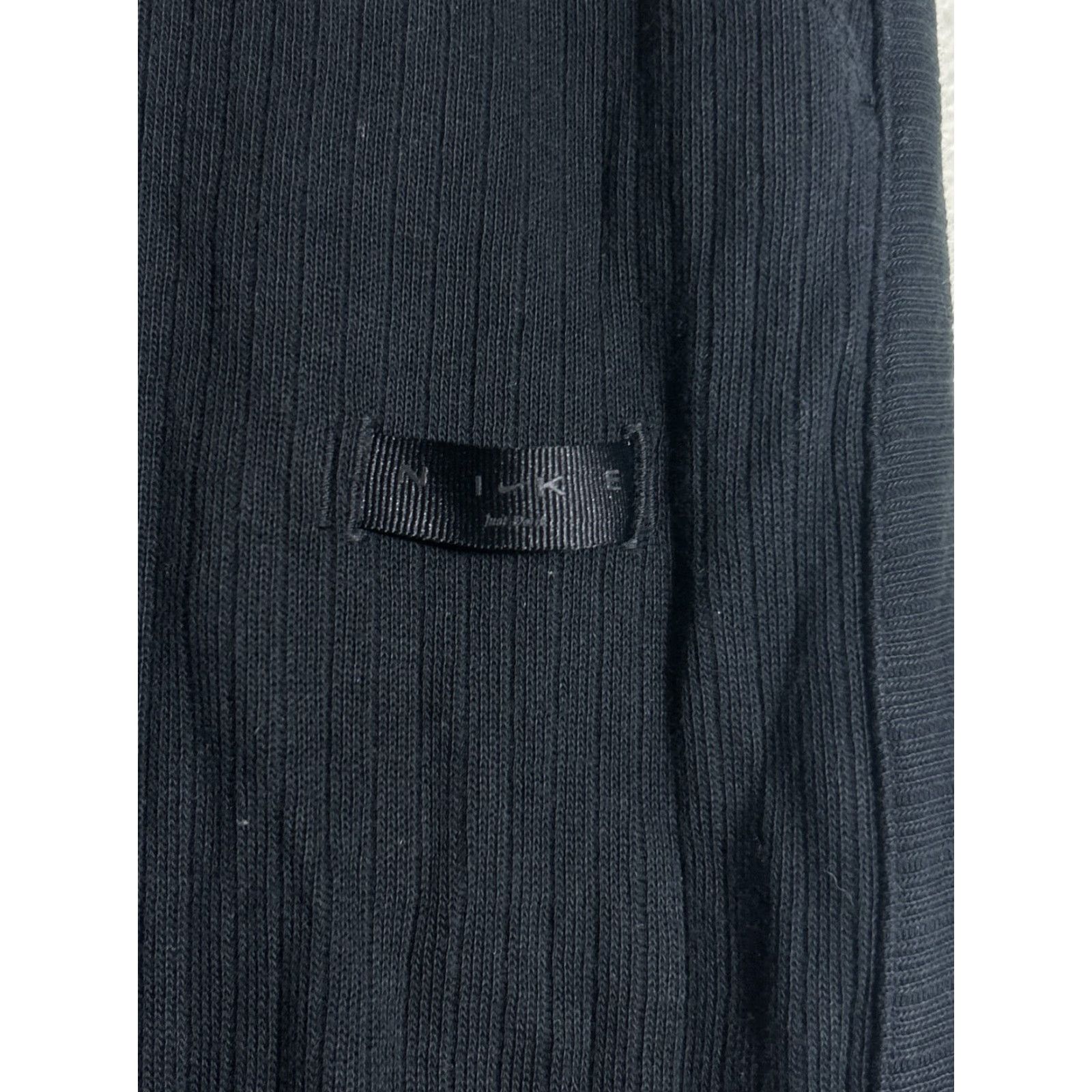 Nike Nike Womens Black Cropped Ribbed Athletic Pants M Size 32" / US 10 / IT 46 - 4 Thumbnail