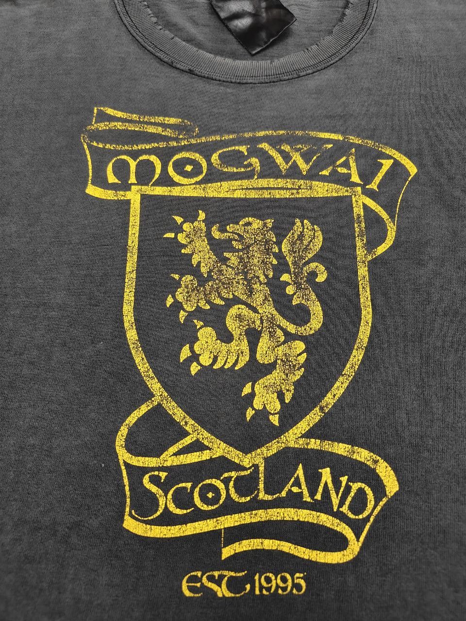 Vintage Vintage Mogwai Band T Size US M / EU 48-50 / 2 - 6 Thumbnail