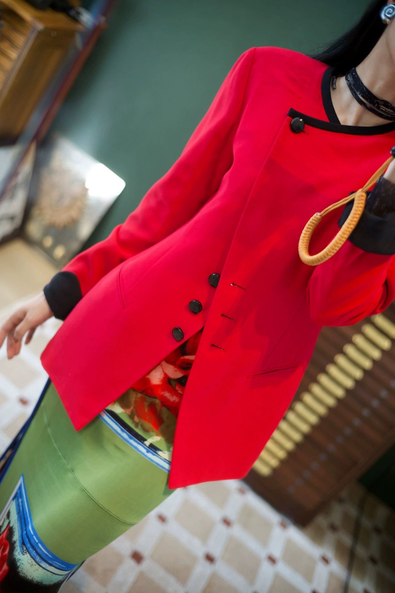 Dior Dior Vintage Red & Black Asymmetric Blazer US8 Size M / US 6-8 / IT 42-44 - 1 Thumbnail