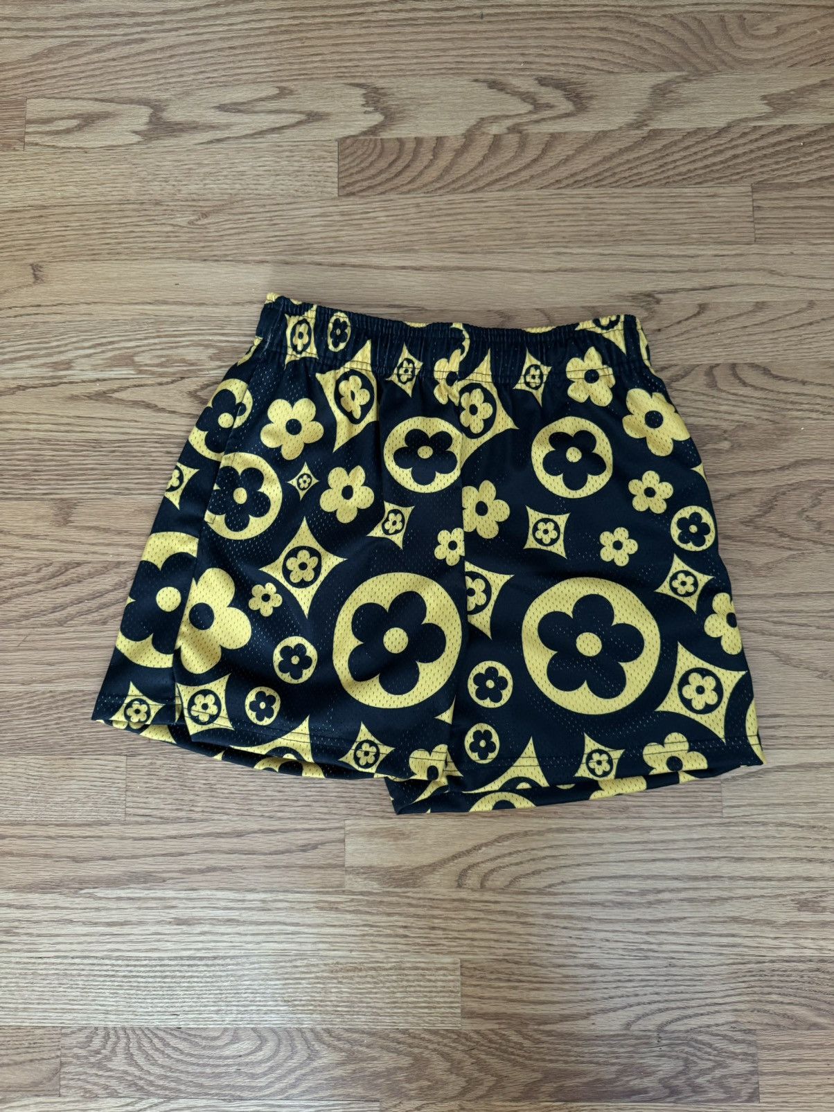 Bravest Studios Black/Yellow Louis V Shorts Size US 31 - 3 Thumbnail