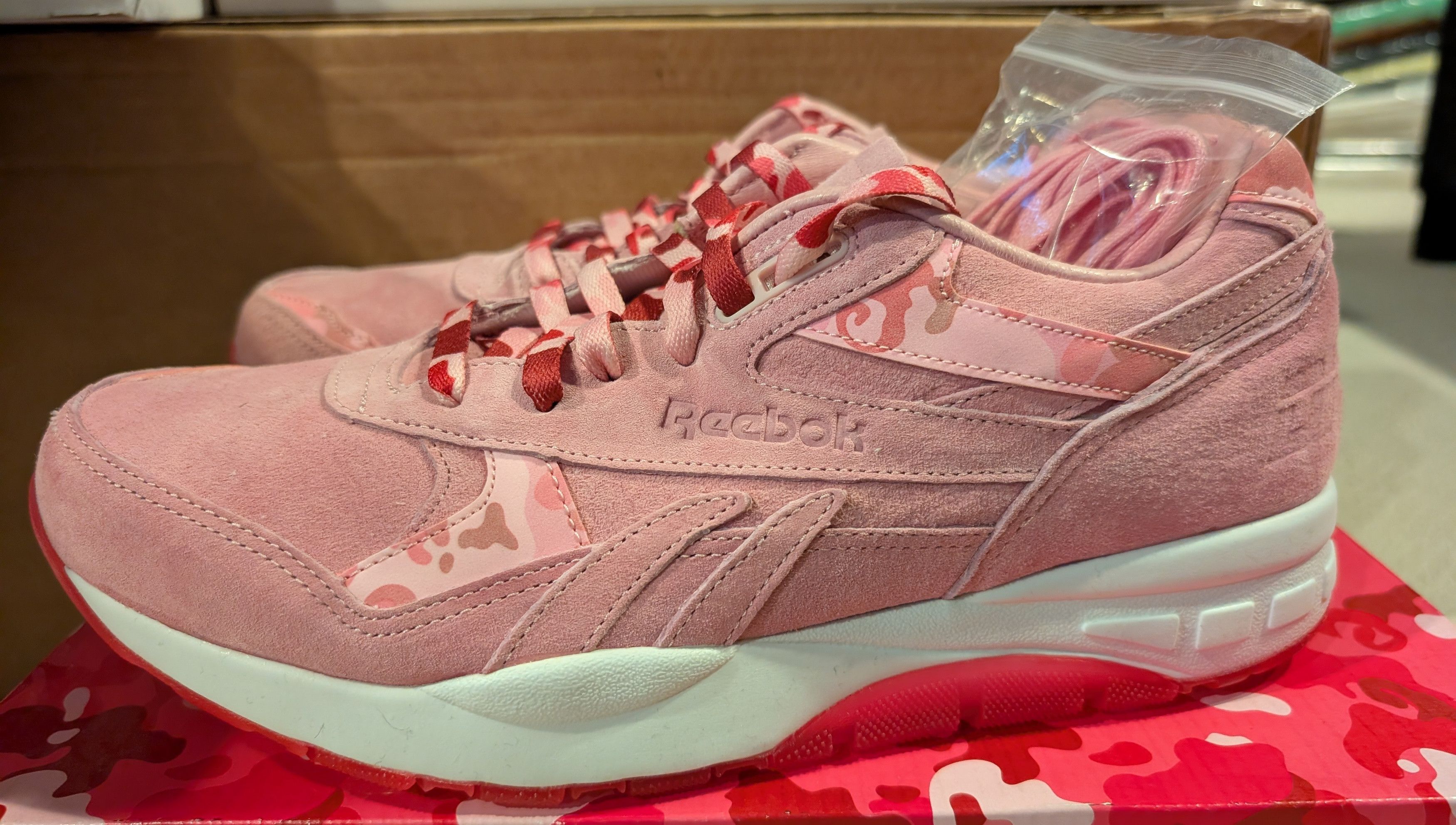 Reebok Reebok Ventilator Supreme 'Camron' Fleebok 2 Pink BS7004 Size US 10 / EU 43 - 7 Thumbnail
