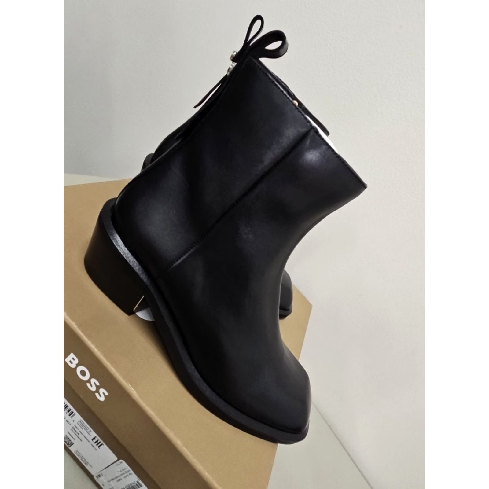 Hugo Boss VINTAGE? No. Size US 9 / IT 39 - 4 Thumbnail