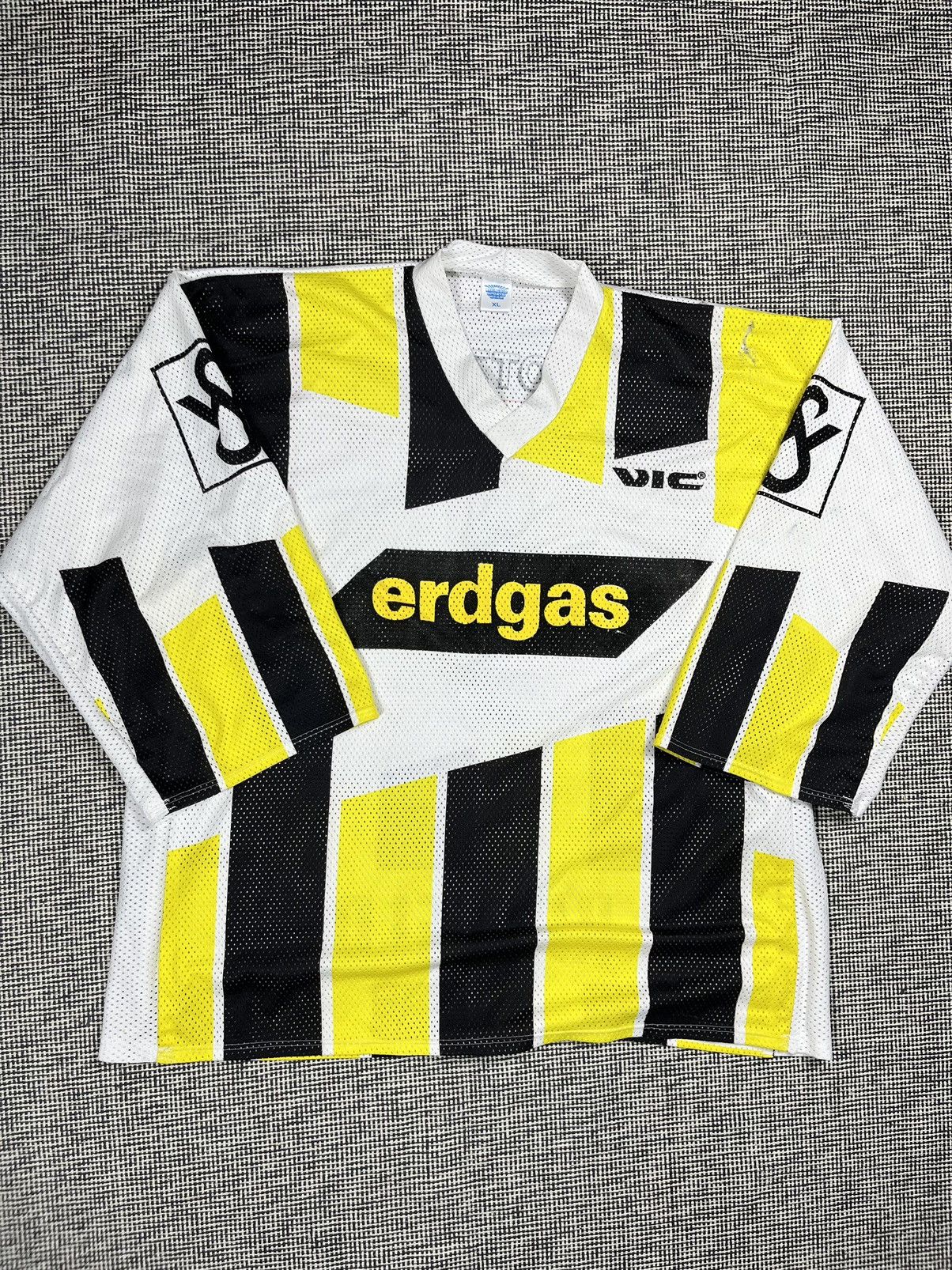 Other Vintage 90s KEV Krefeld Germany ice hockey jersey #1 Size US XL / EU 56 / 4 - 1 Thumbnail