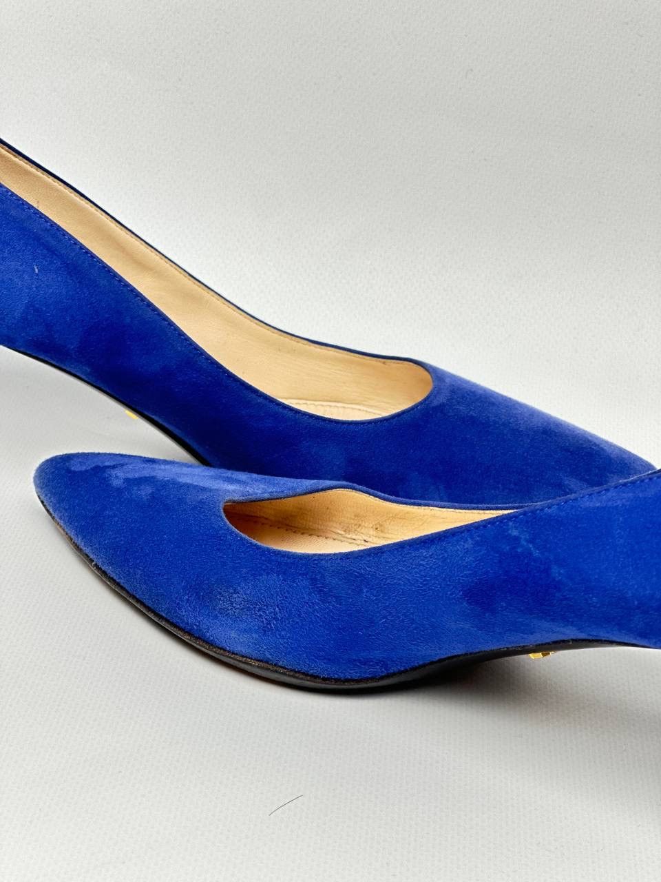 Prada Prada Kitten Heels Cute Eye Catching Royal Blue Suede Size US 9 / IT 39 - 20 Thumbnail